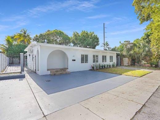 FLAGLER GROVE MANOR - Residential Lease