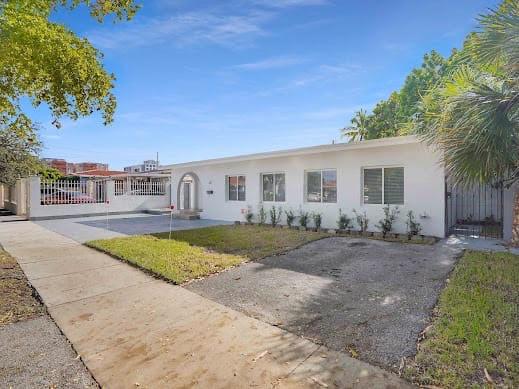 FLAGLER GROVE MANOR - Residential Lease