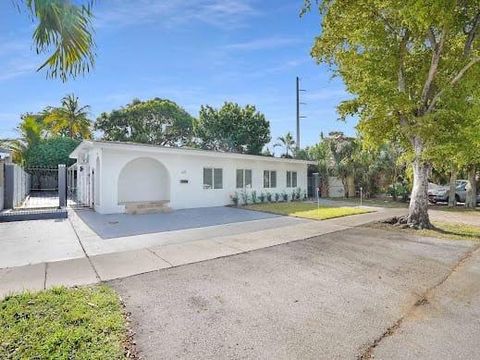 411 NW 51st Ave Avenue Miami FL 33126