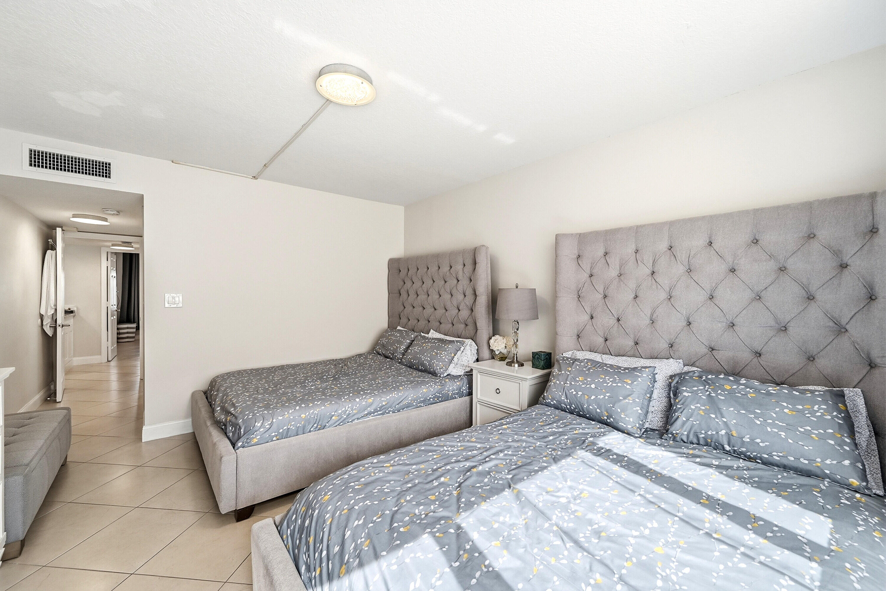 ISLAND CLUB CONDO UNIT E-101 PER CDO BK/PG - Residential Lease