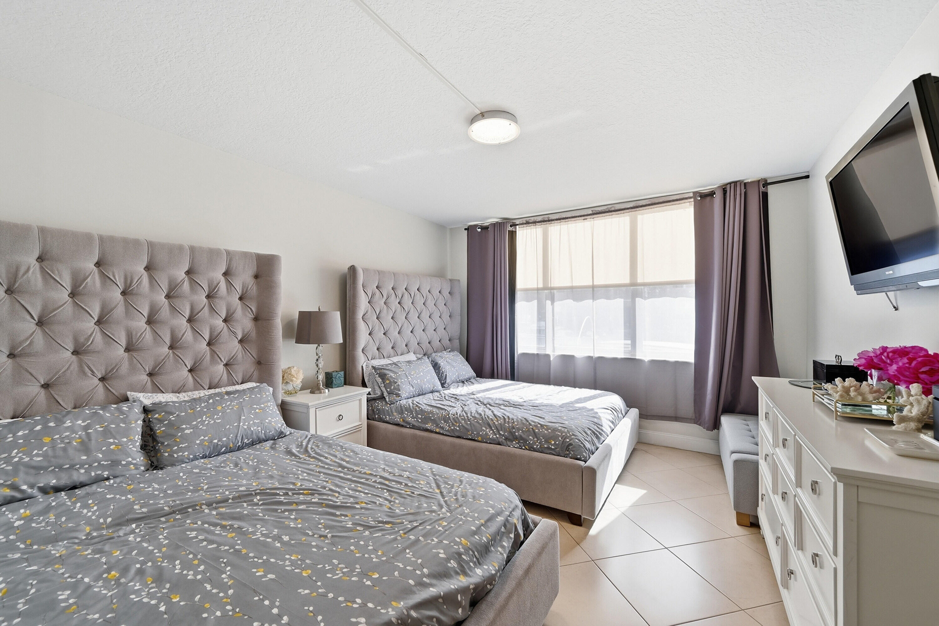 ISLAND CLUB CONDO UNIT E-101 PER CDO BK/PG - Residential Lease