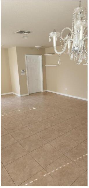 FOURTH  REPLAT OF PORTOFI - Residential Lease