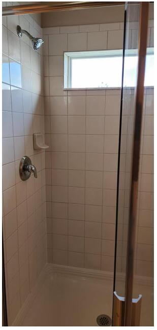 FOURTH  REPLAT OF PORTOFI - Residential Lease
