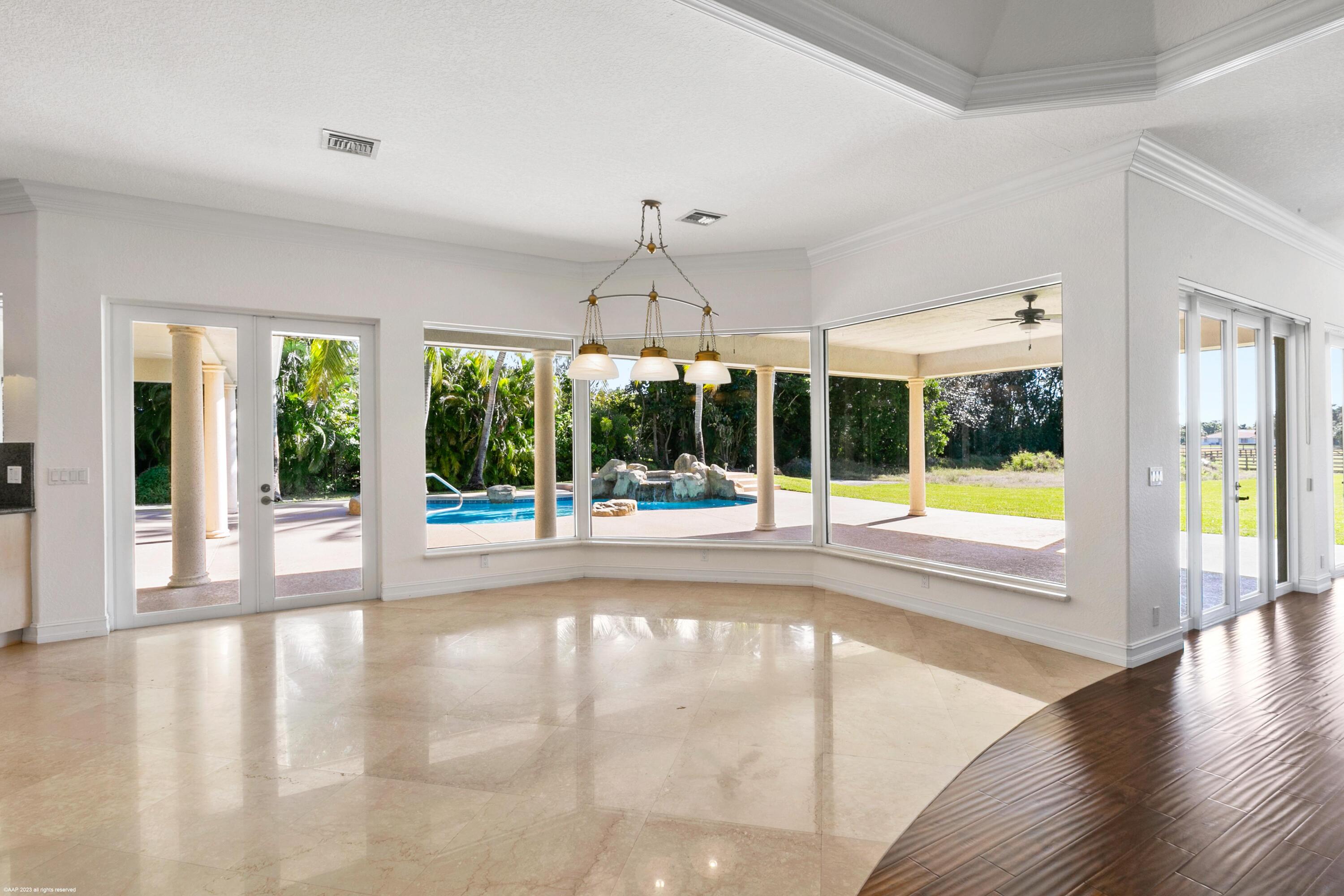 PADDOCK PARK 2 OF WELLING - Residential