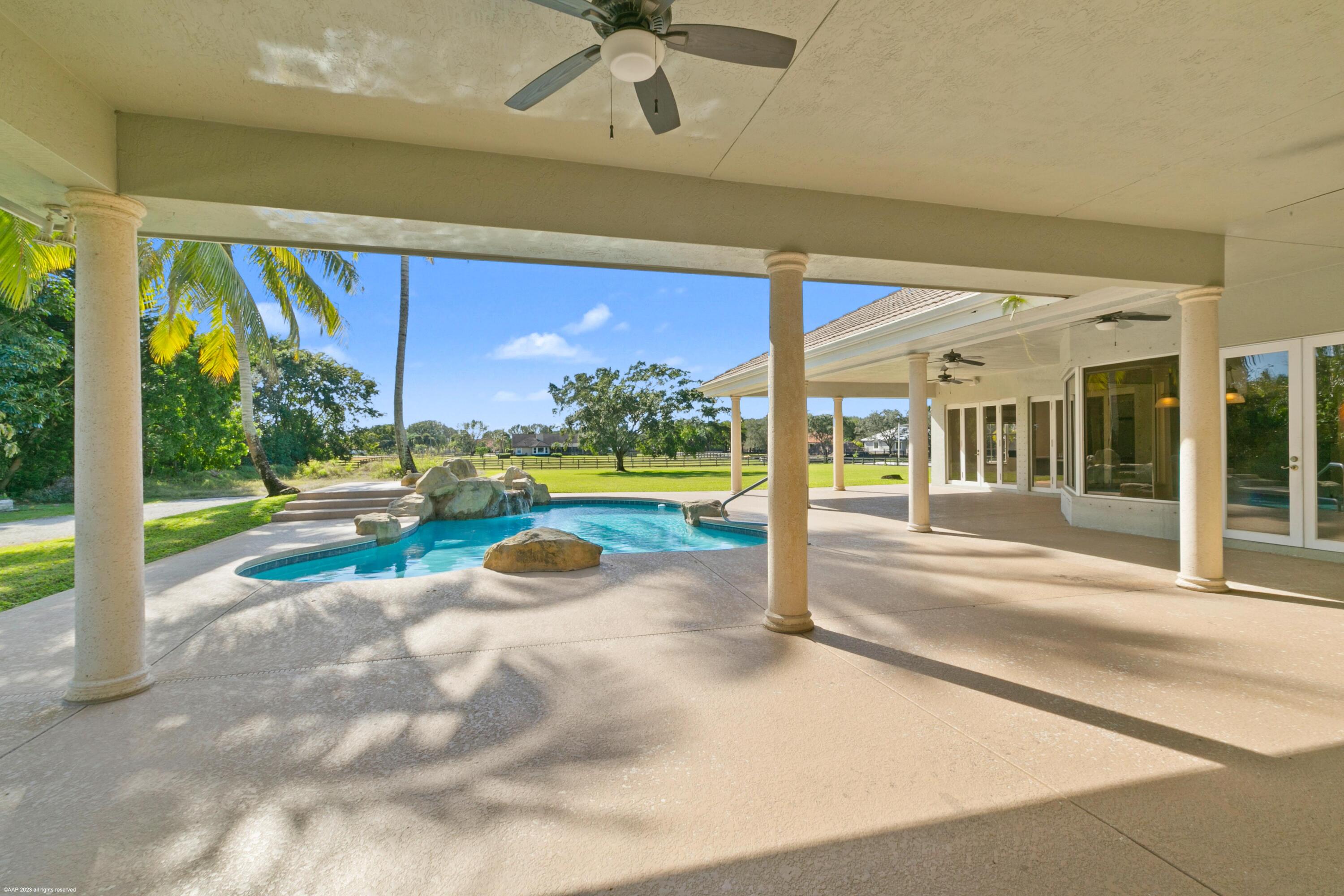 PADDOCK PARK 2 OF WELLING - Residential