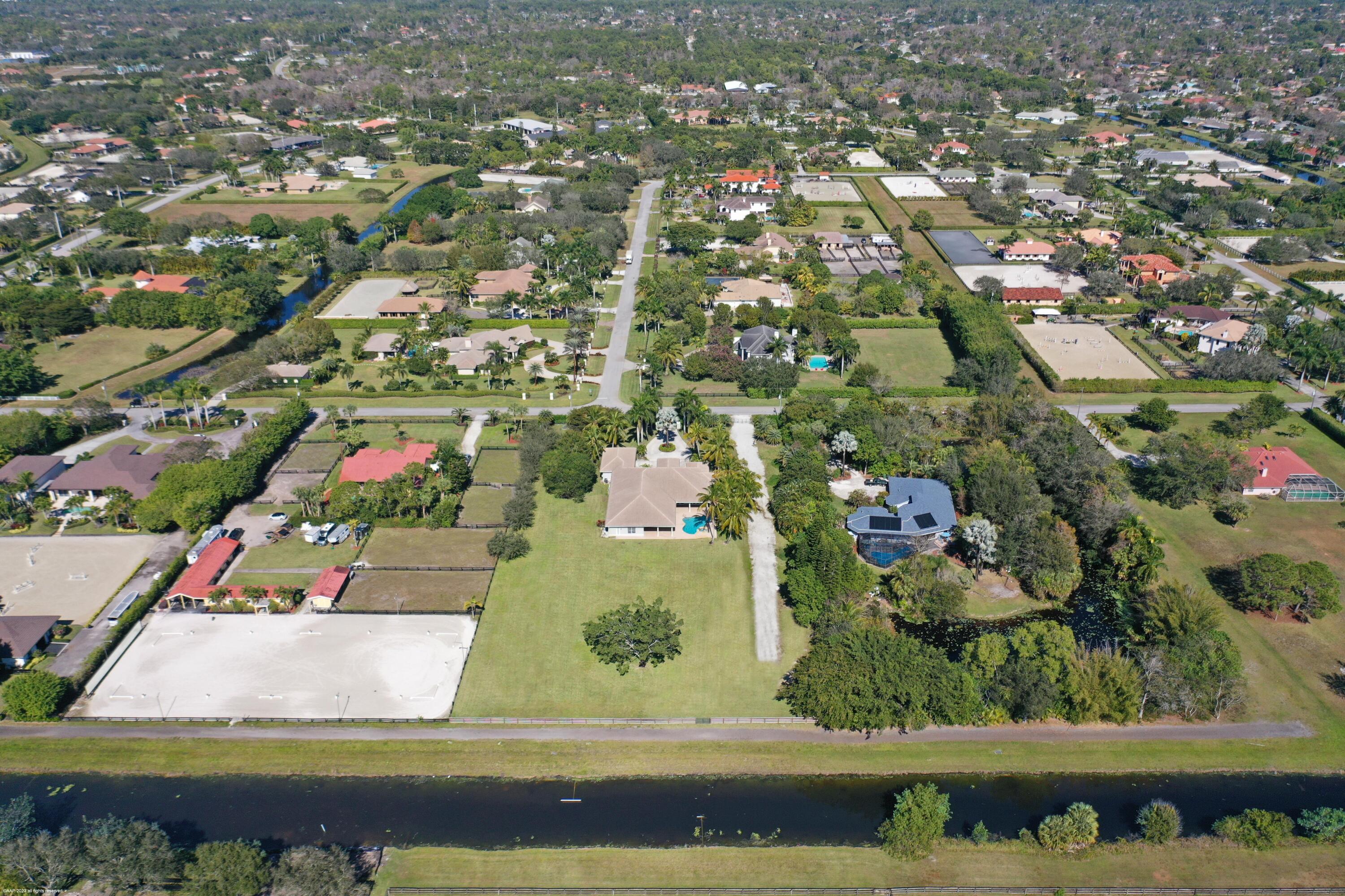 PADDOCK PARK 2 OF WELLING - Residential