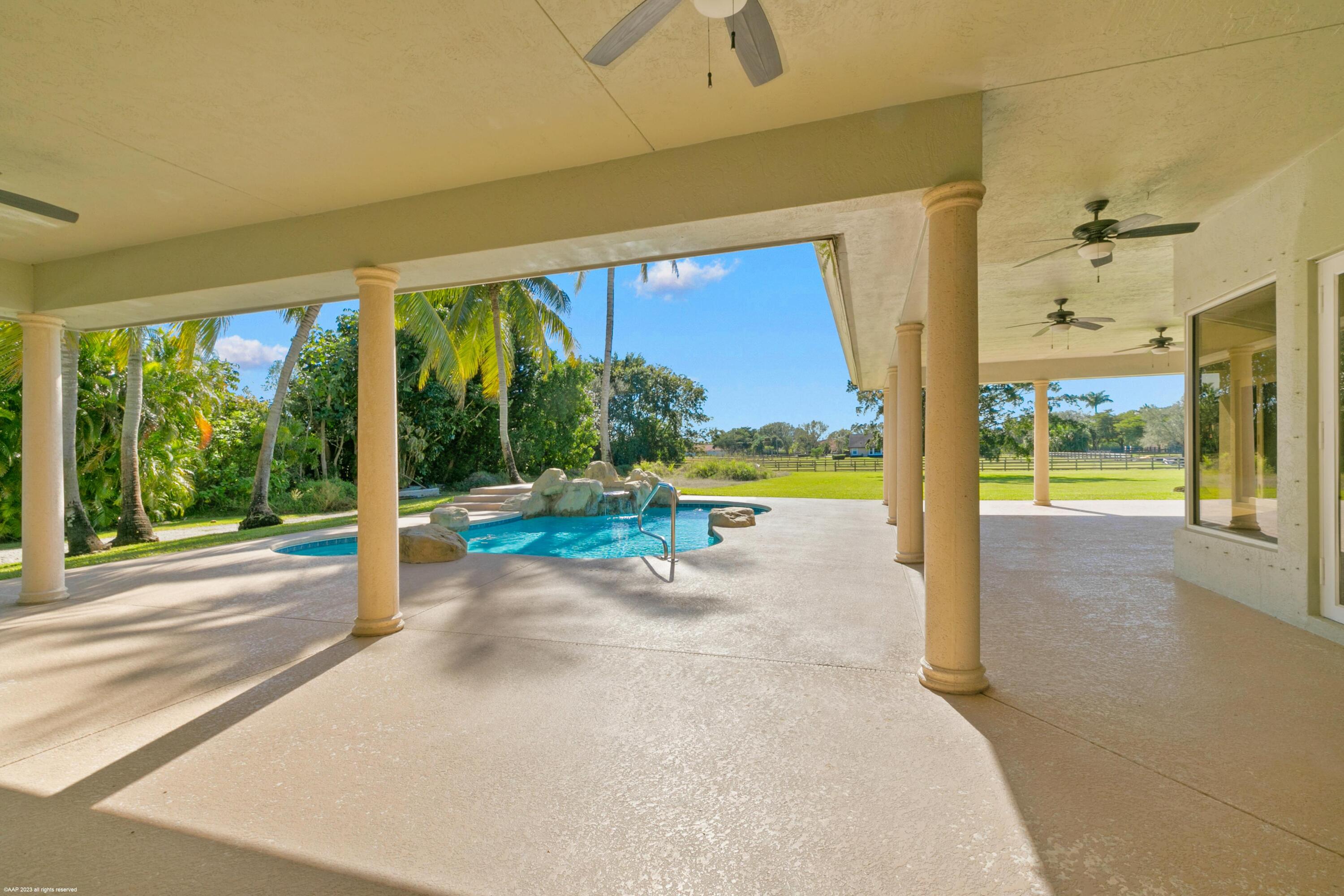 PADDOCK PARK 2 OF WELLING - Residential