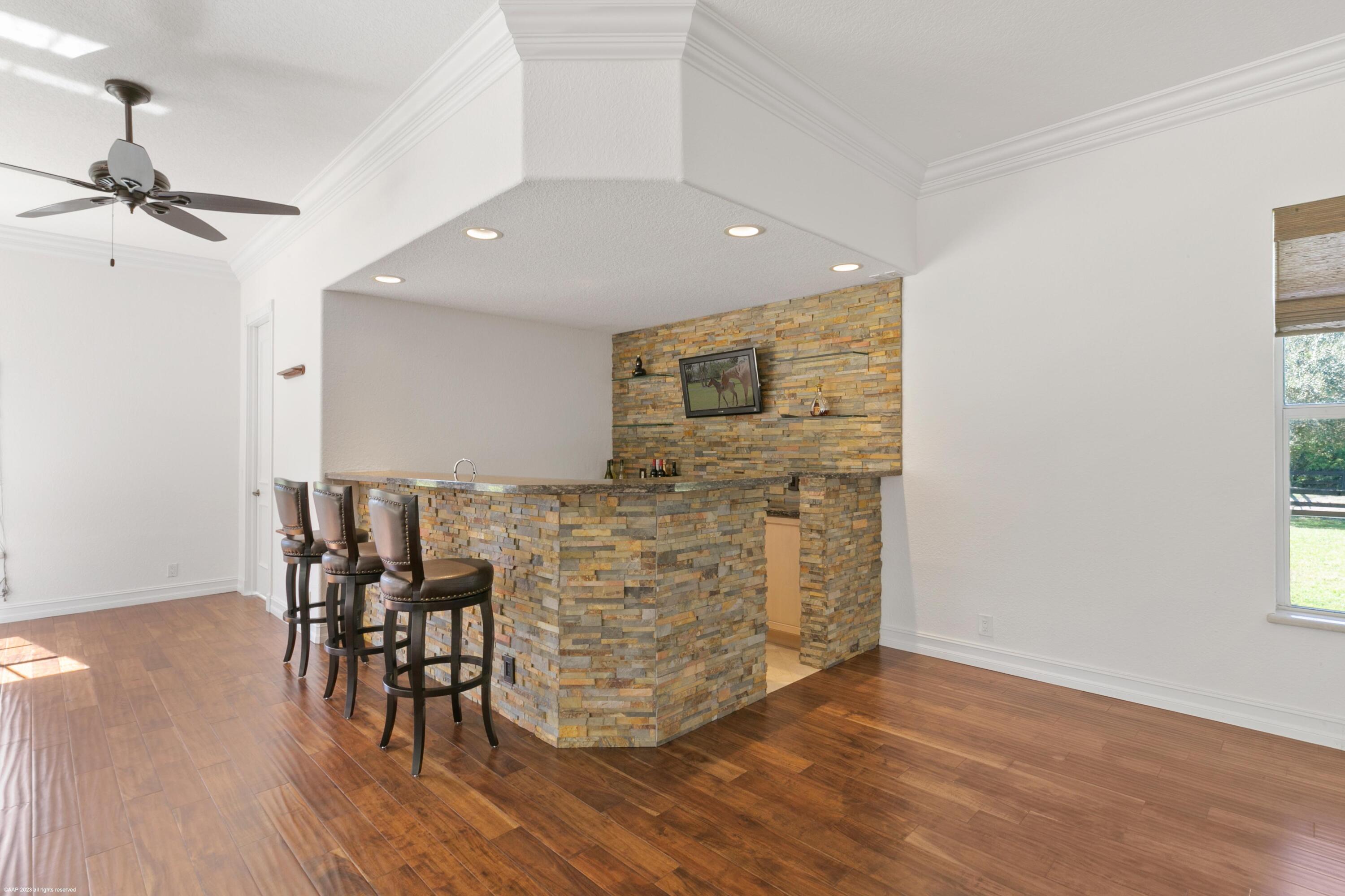 PADDOCK PARK 2 OF WELLING - Residential