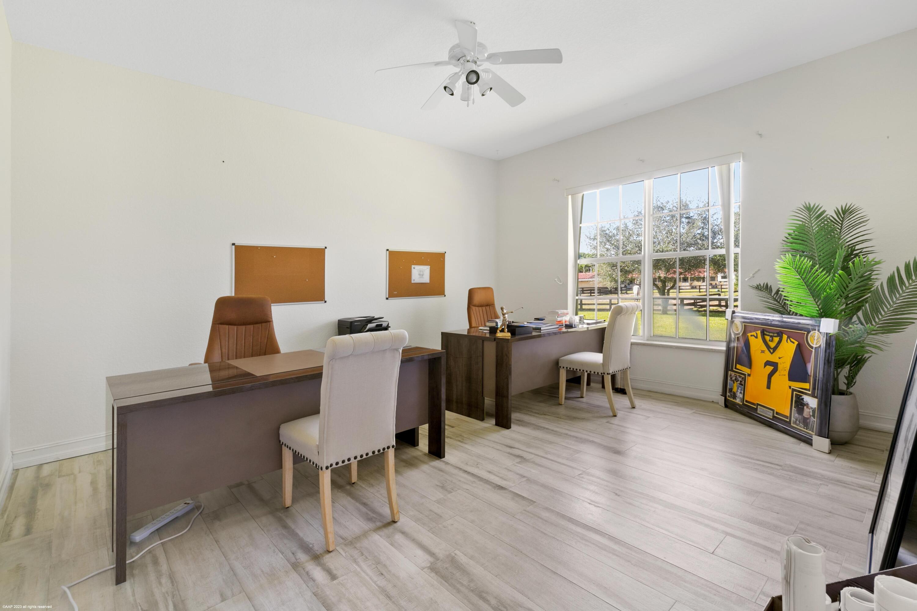 PADDOCK PARK 2 OF WELLING - Residential