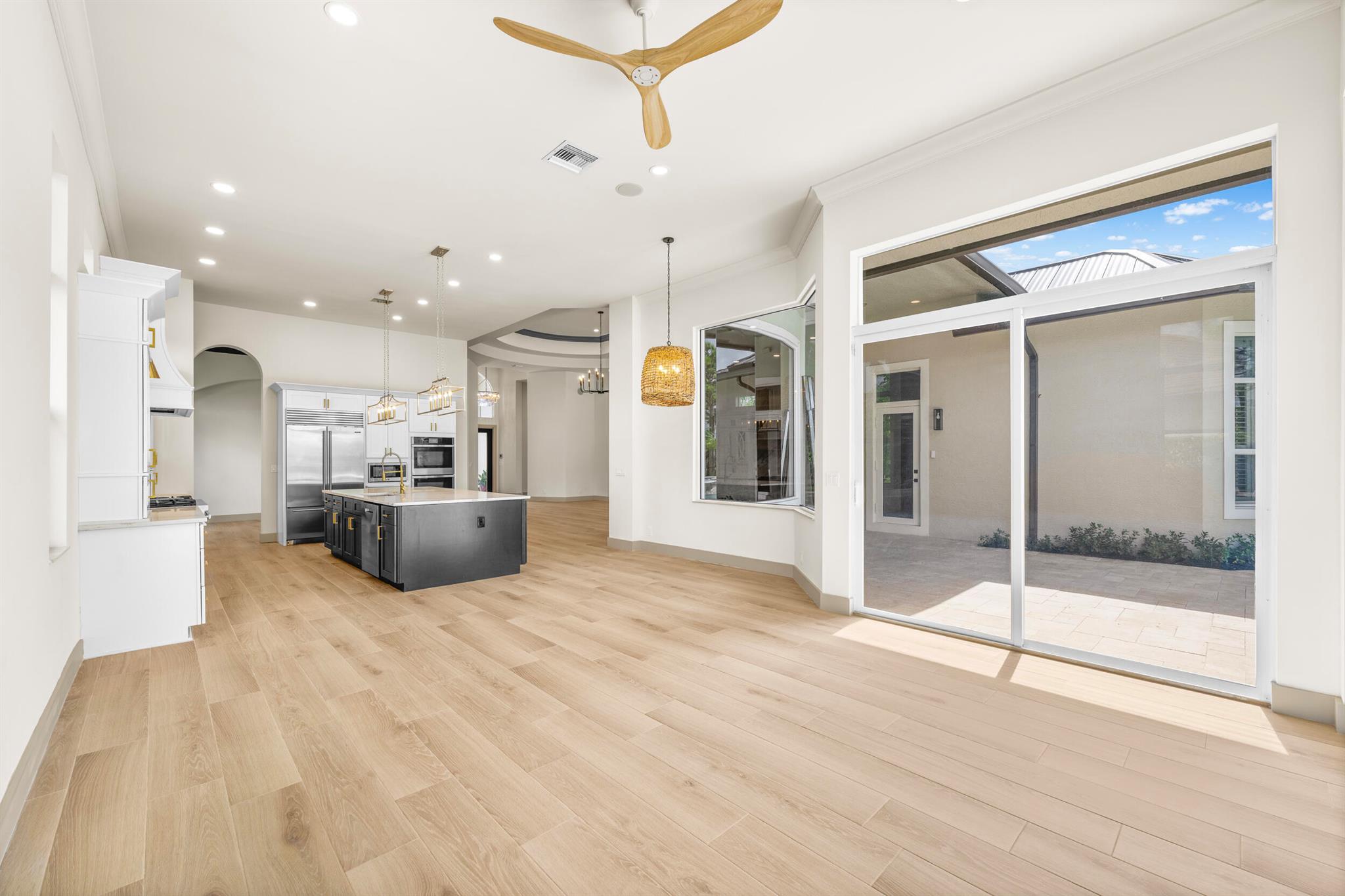 MEDALIST CLUB - Residential