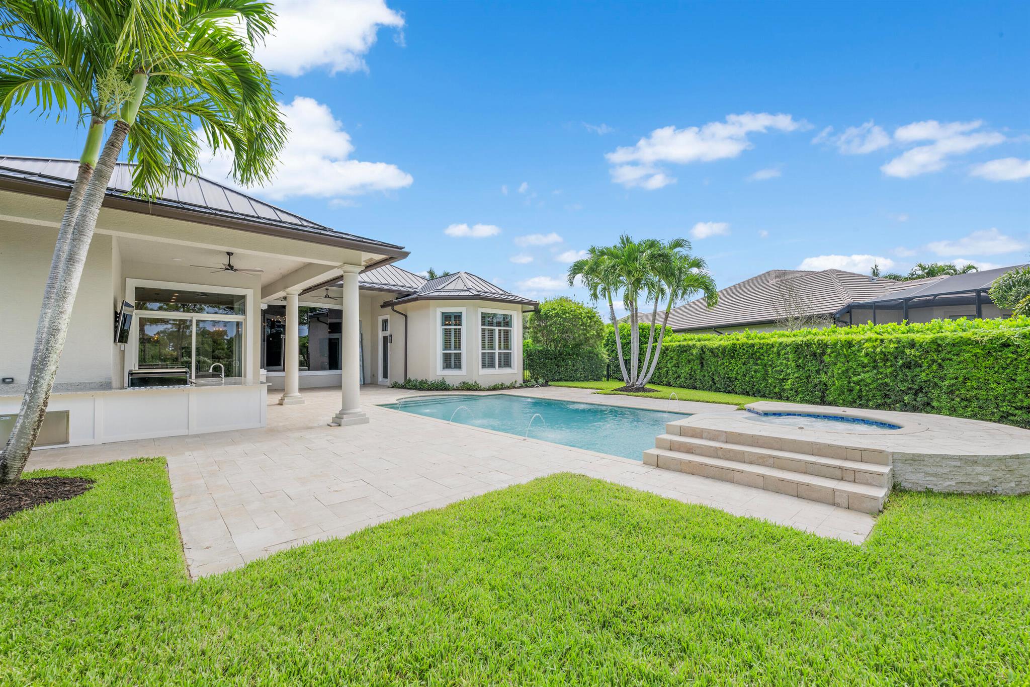 MEDALIST CLUB - Residential