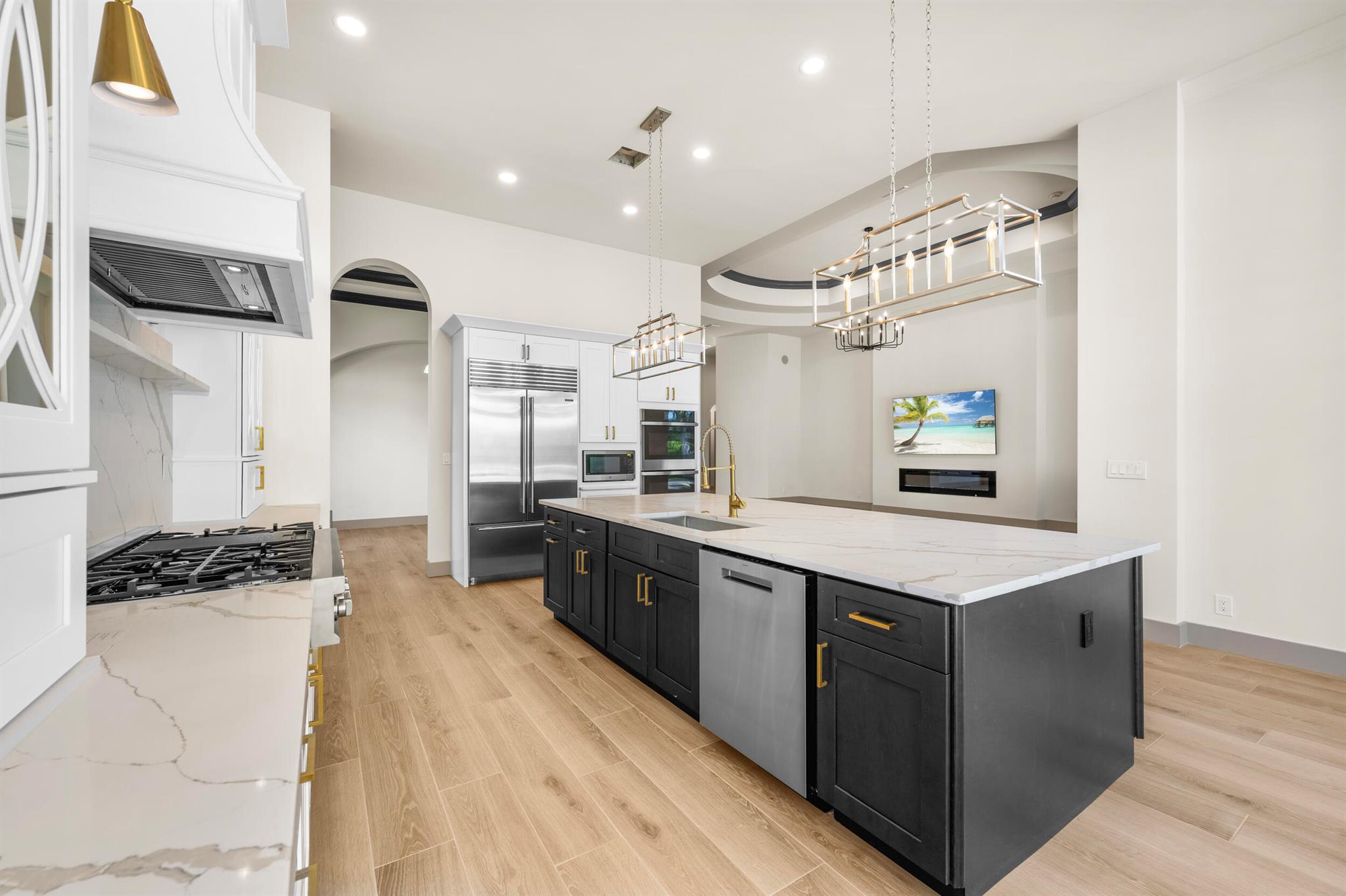 MEDALIST CLUB - Residential