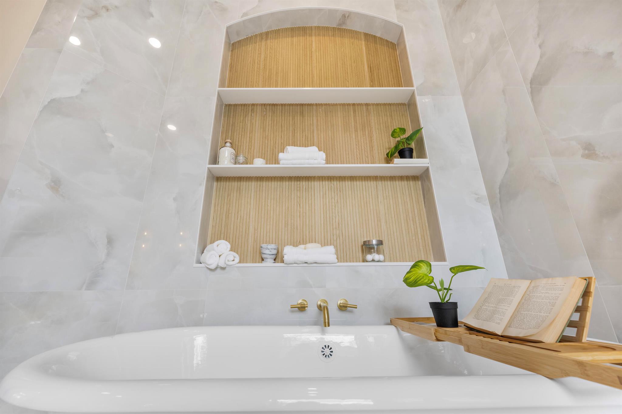 MEDALIST CLUB - Residential