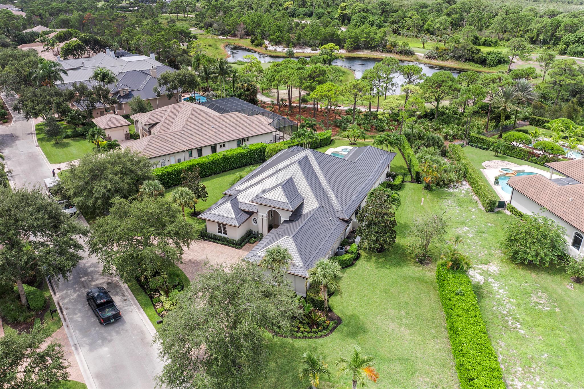 MEDALIST CLUB - Residential