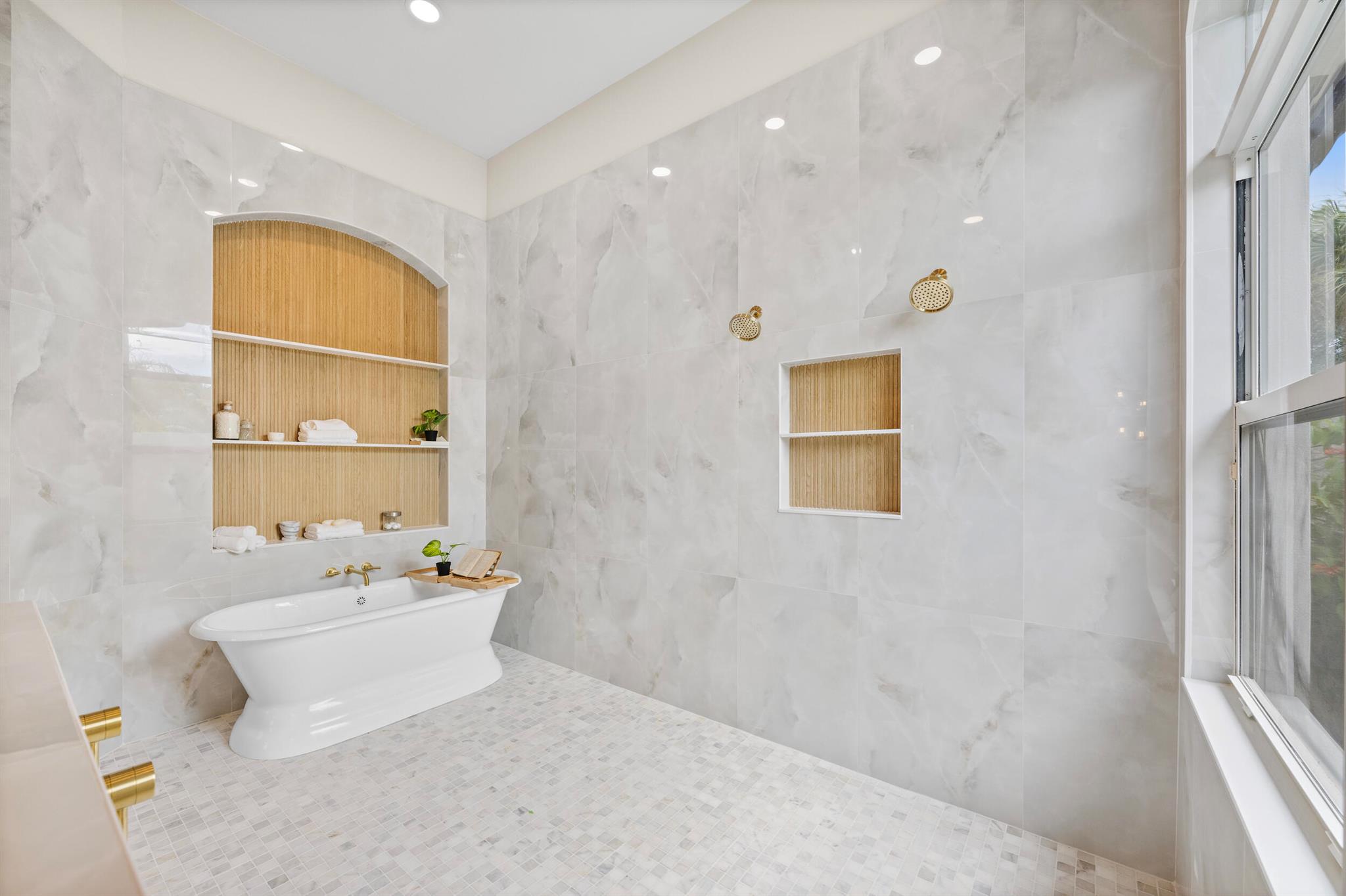 MEDALIST CLUB - Residential