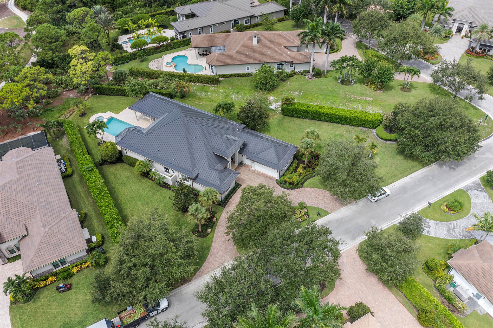 MEDALIST CLUB - Residential