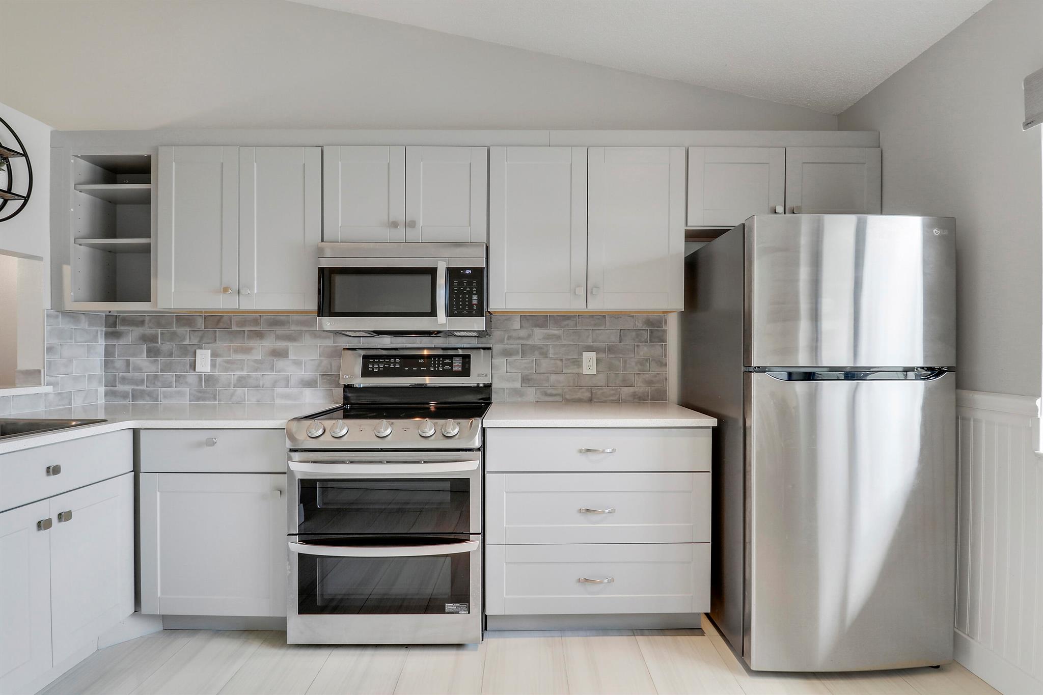 INDIAN CREEK PH IV-B - Residential Lease