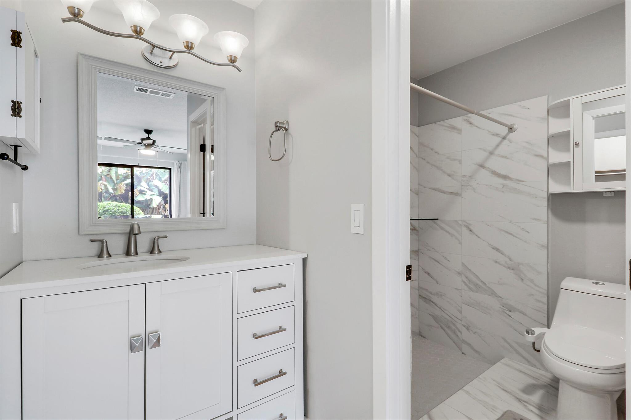 INDIAN CREEK PH IV-B - Residential Lease
