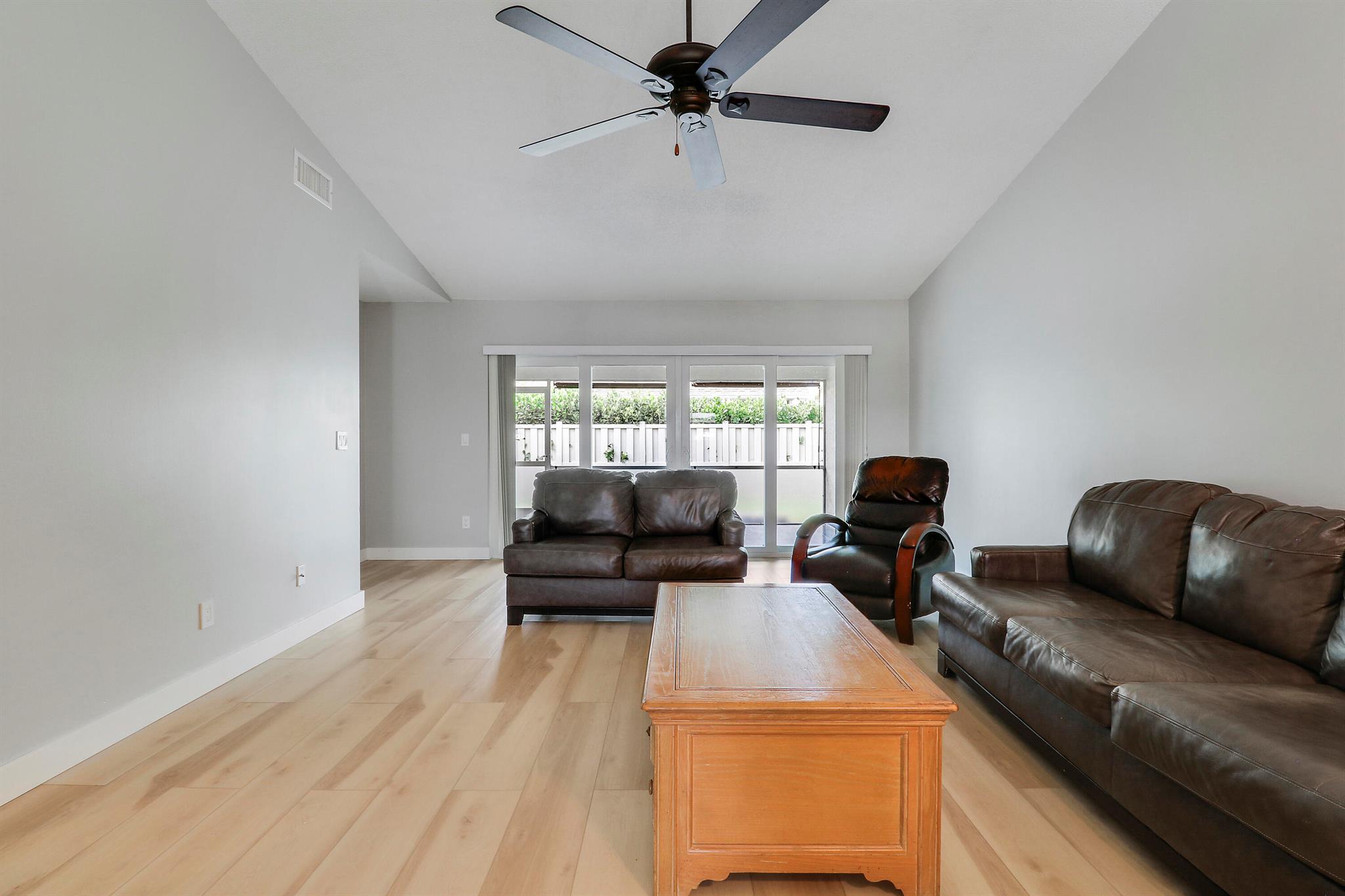 INDIAN CREEK PH IV-B - Residential Lease