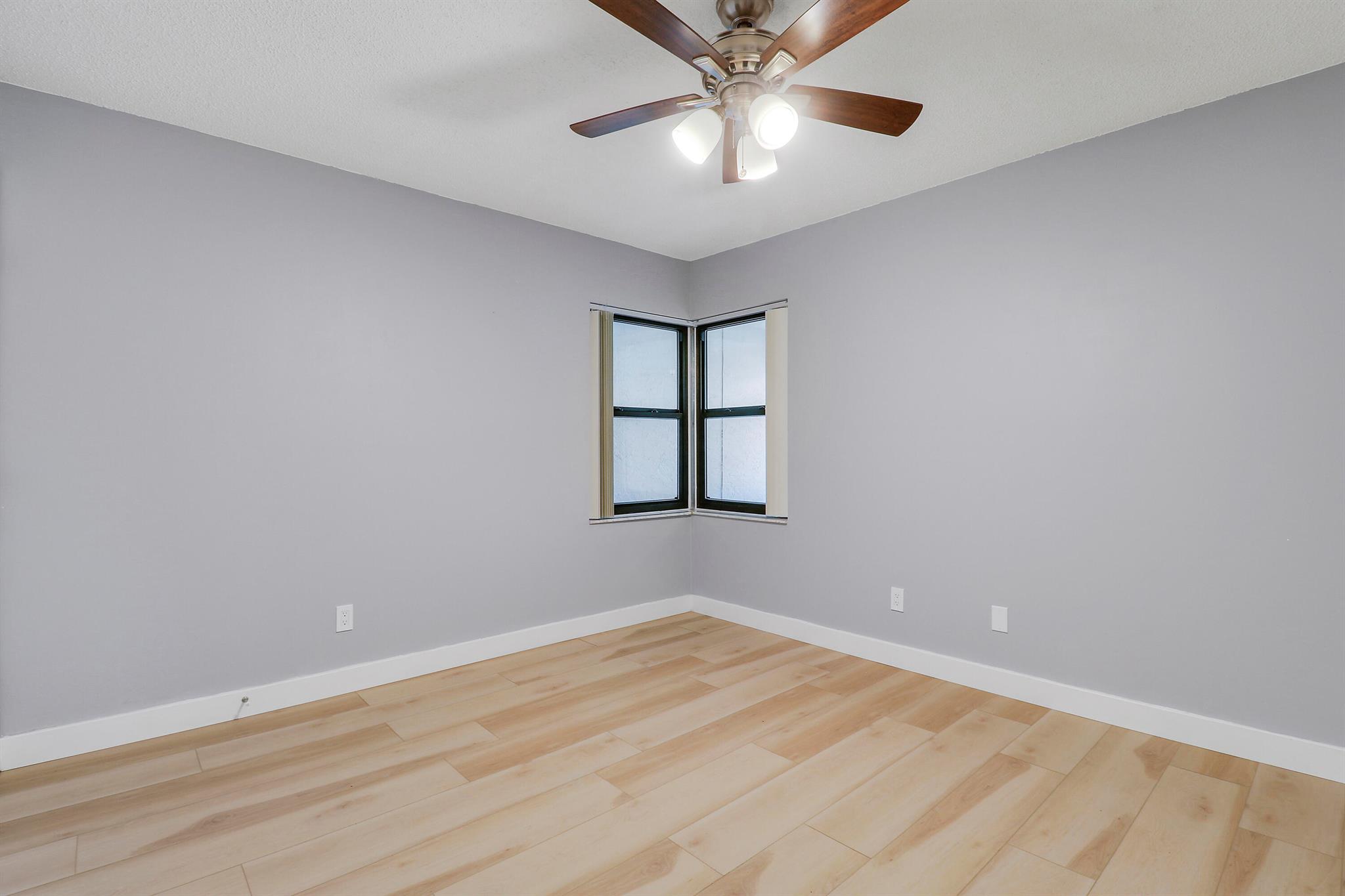 INDIAN CREEK PH IV-B - Residential Lease