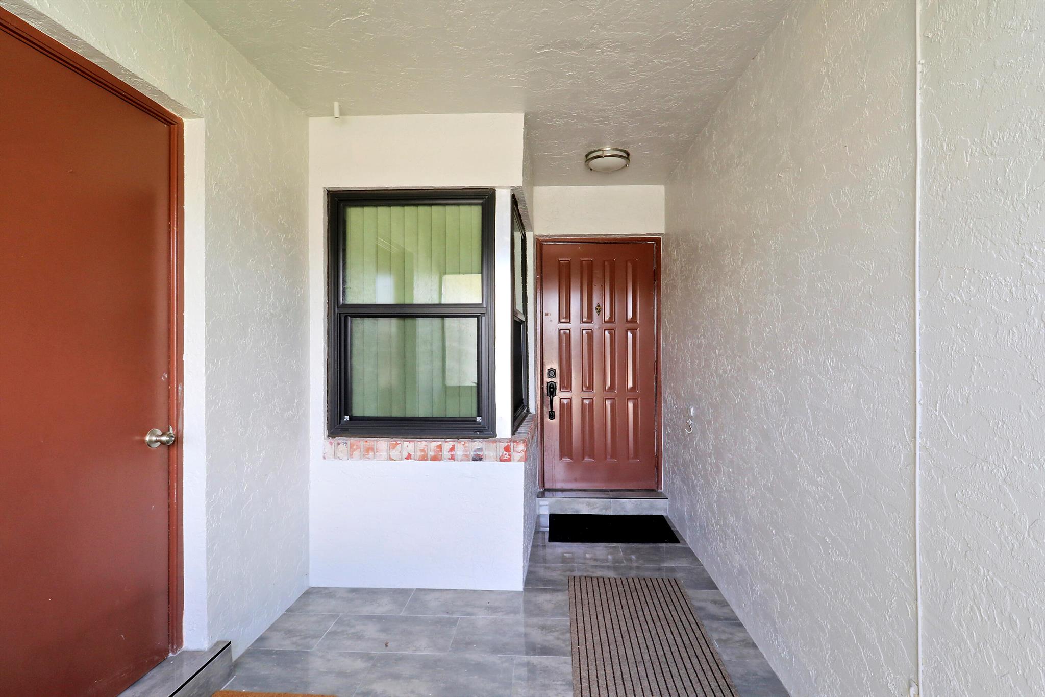 INDIAN CREEK PH IV-B - Residential Lease