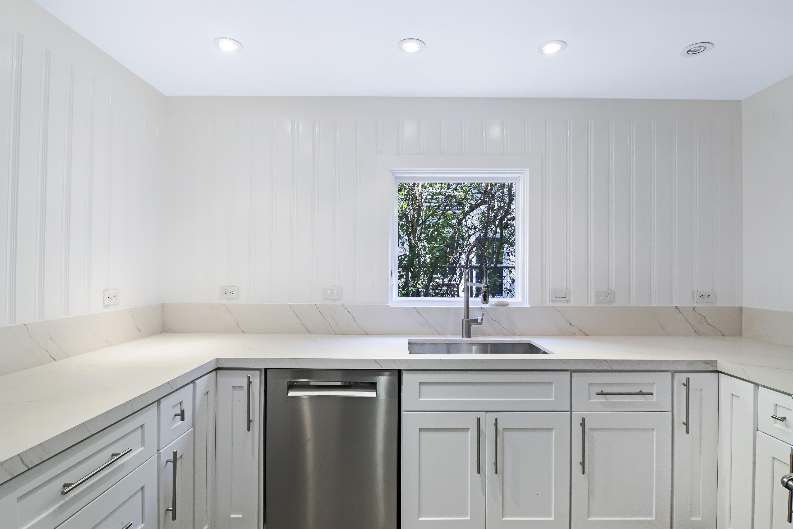 BUNGALOW PARK ADD - Residential Lease
