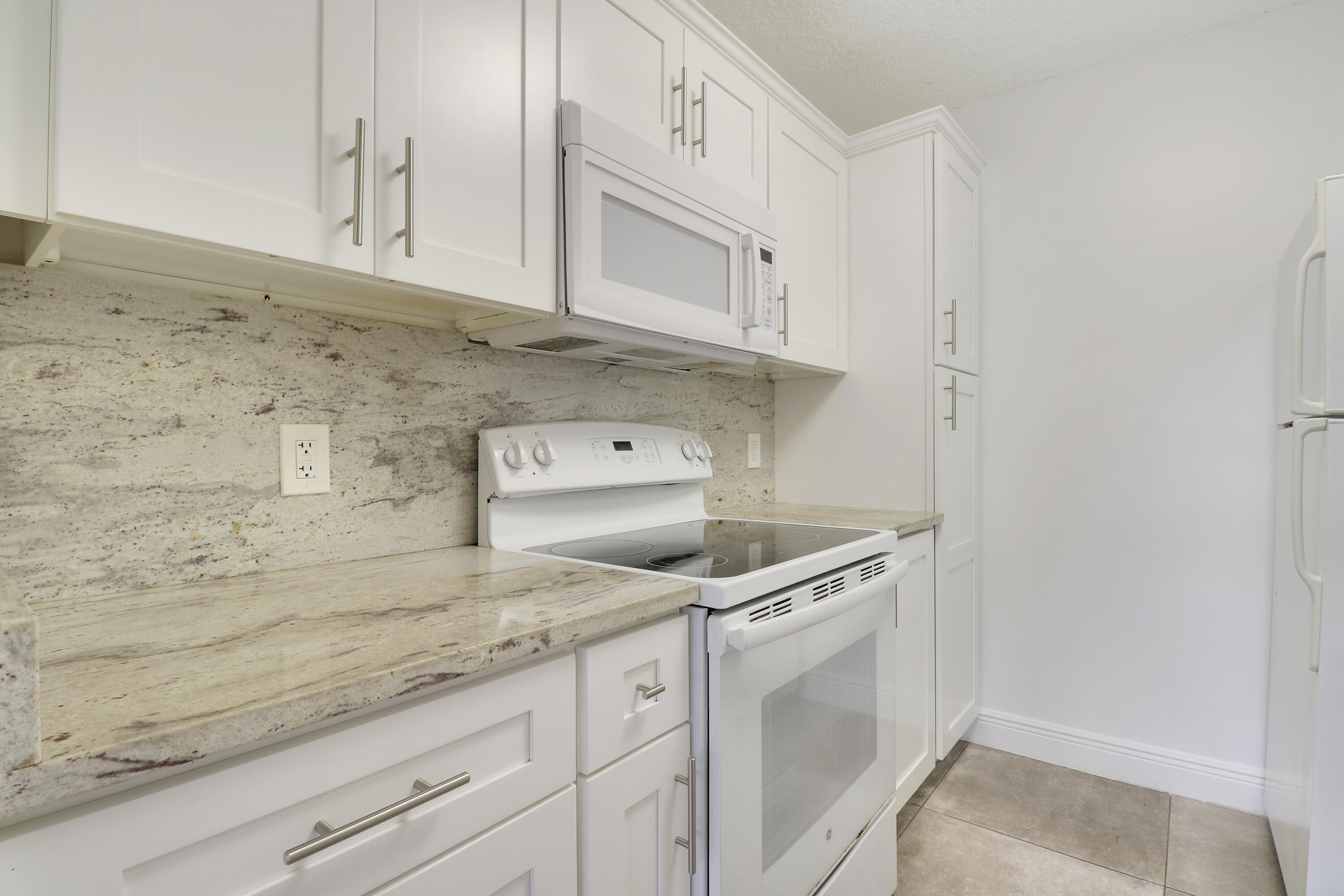 PALM AIRE GARDENS CONDO - Residential