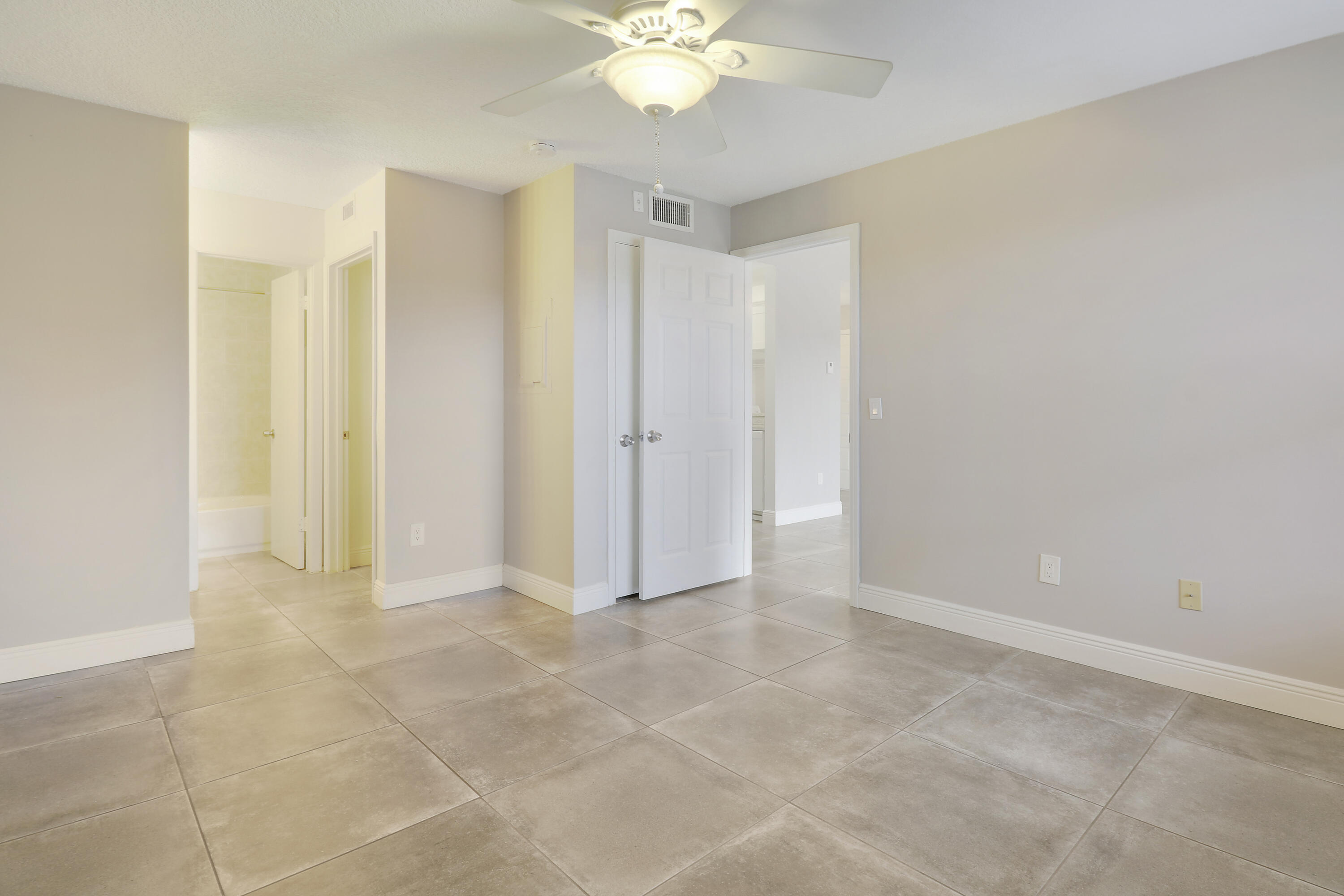 PALM AIRE GARDENS CONDO - Residential