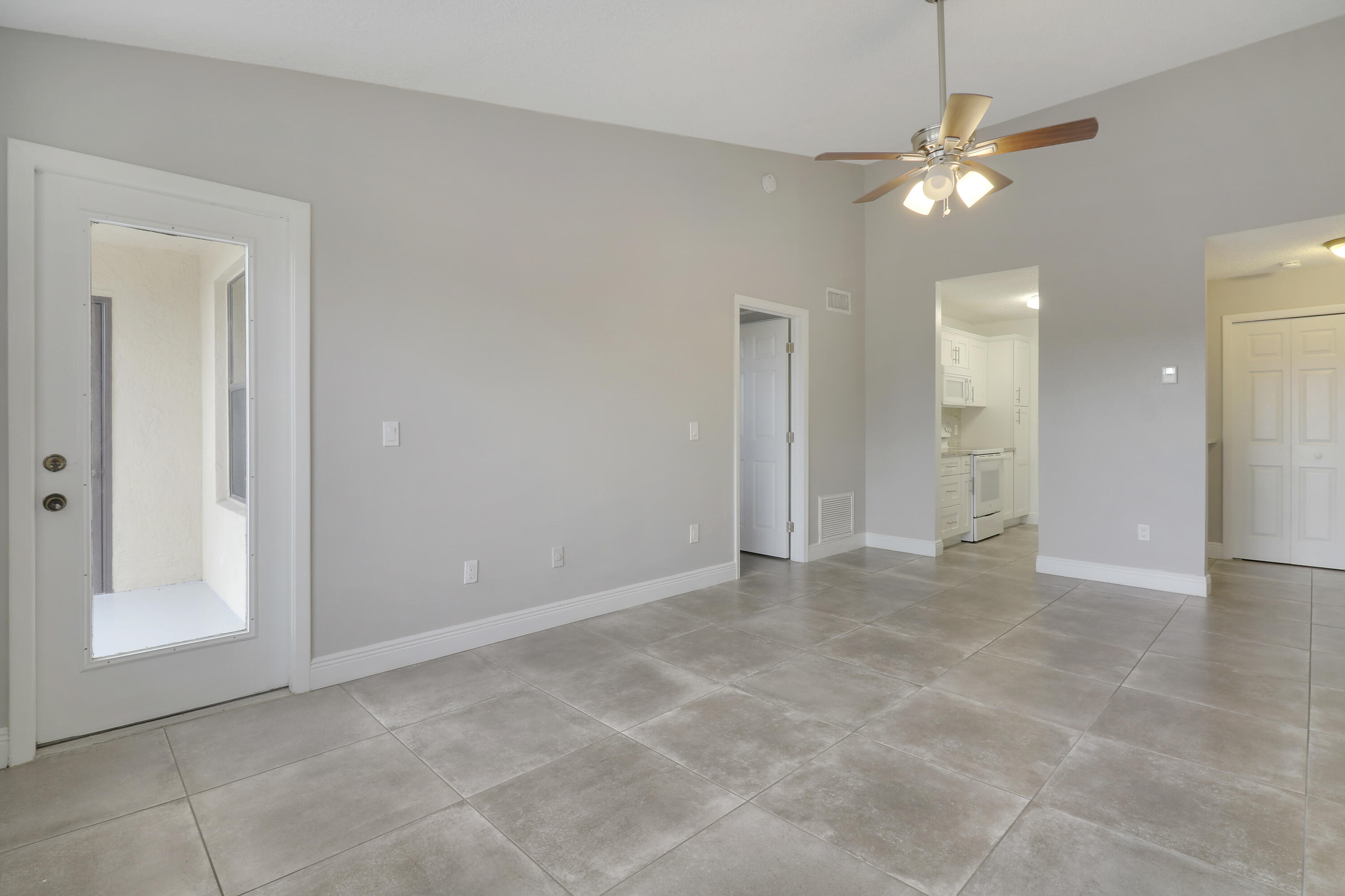 PALM AIRE GARDENS CONDO - Residential