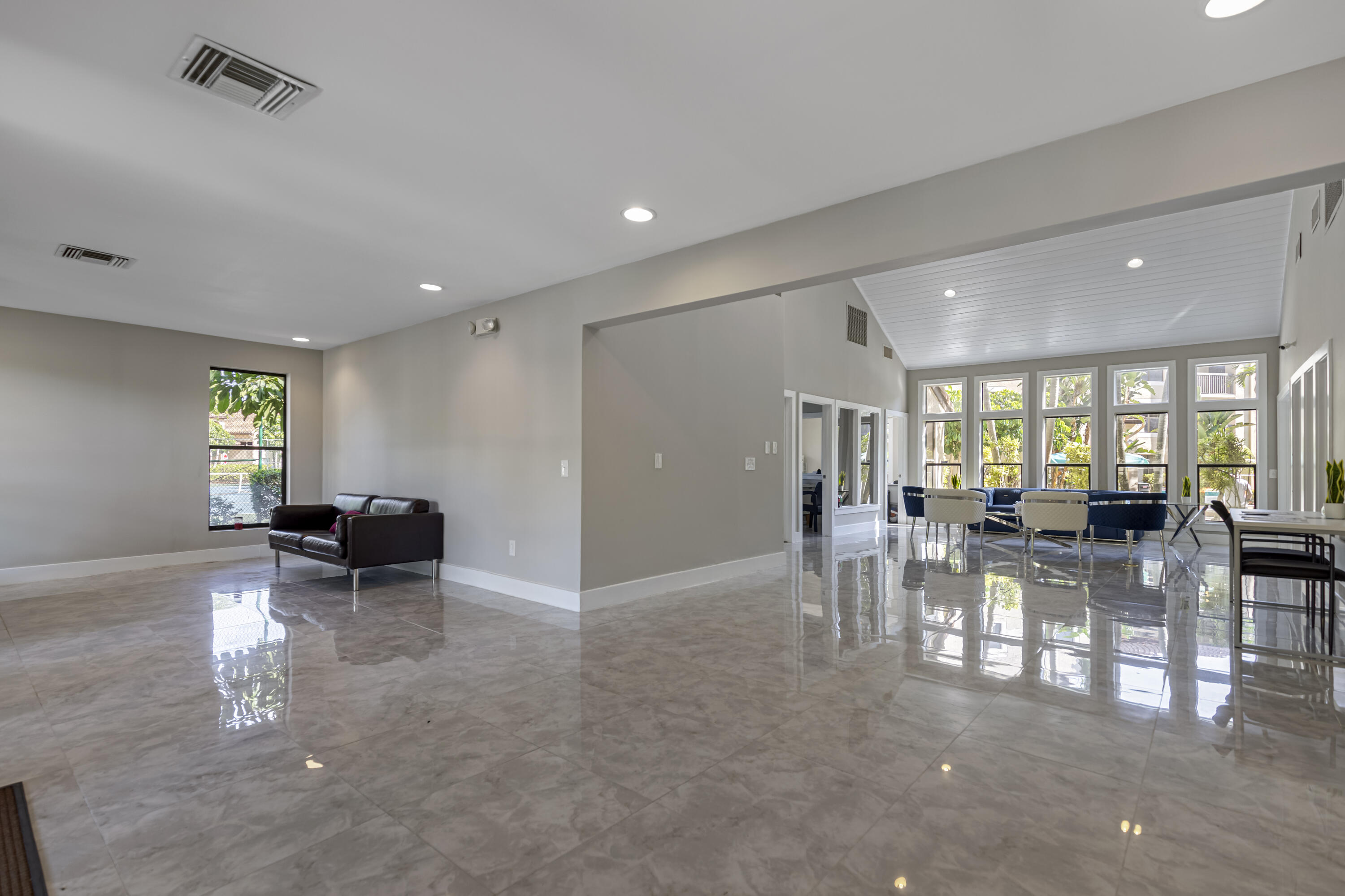 PALM AIRE GARDENS CONDO - Residential