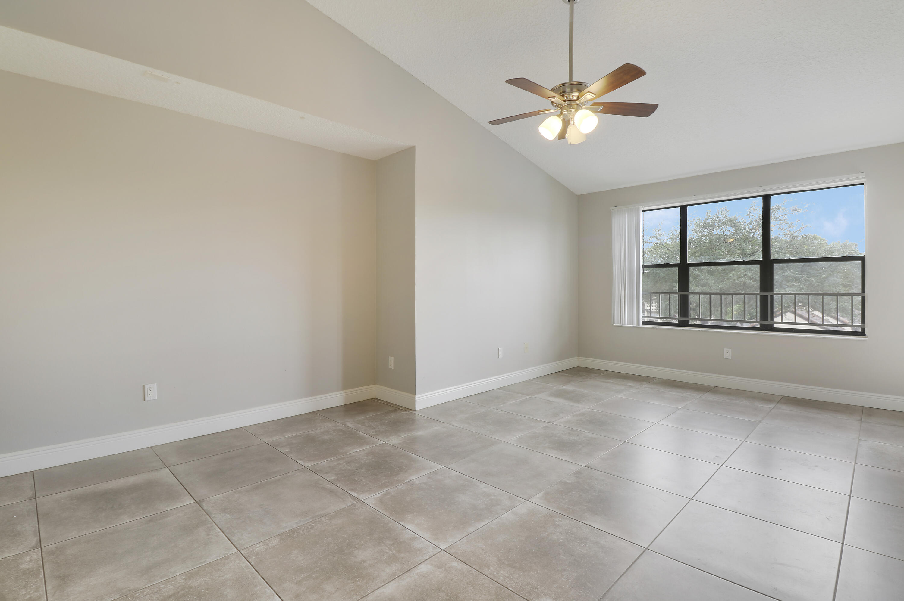PALM AIRE GARDENS CONDO - Residential