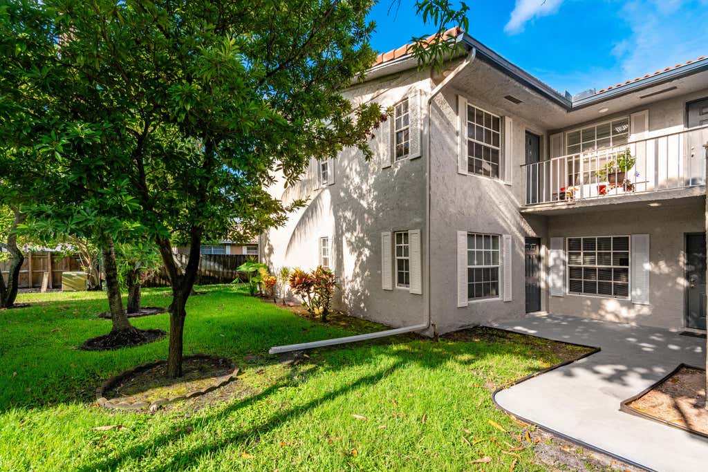 Photo of 8830 W SAMPLE Road #3, Coral Springs, FL 33065 (MLS # B26058330)