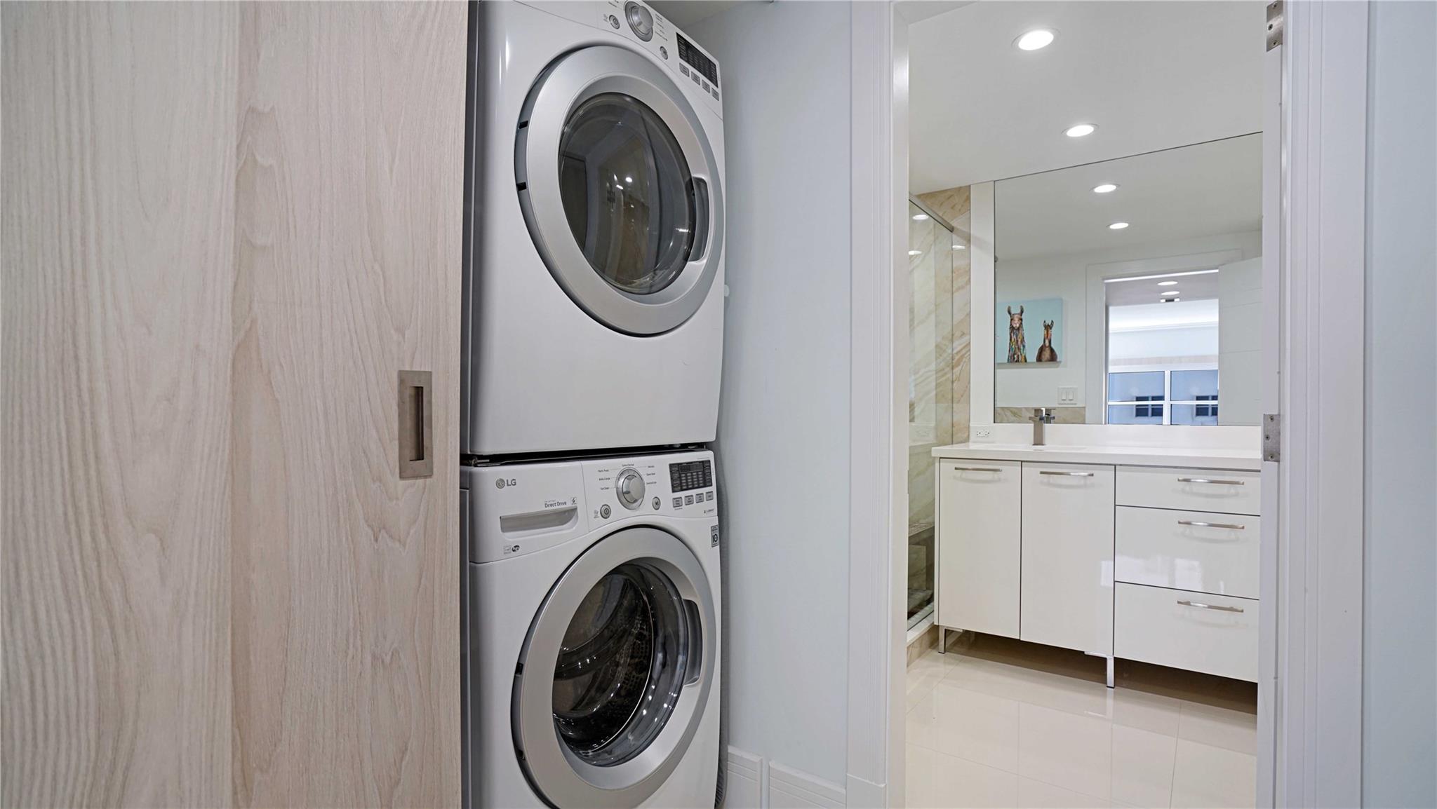 REGENCY SOUTH - Residential