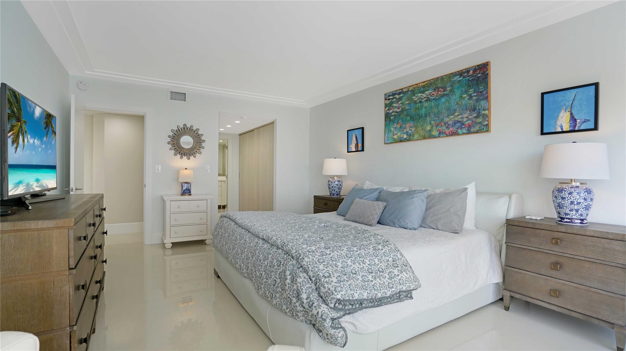 REGENCY SOUTH - Residential