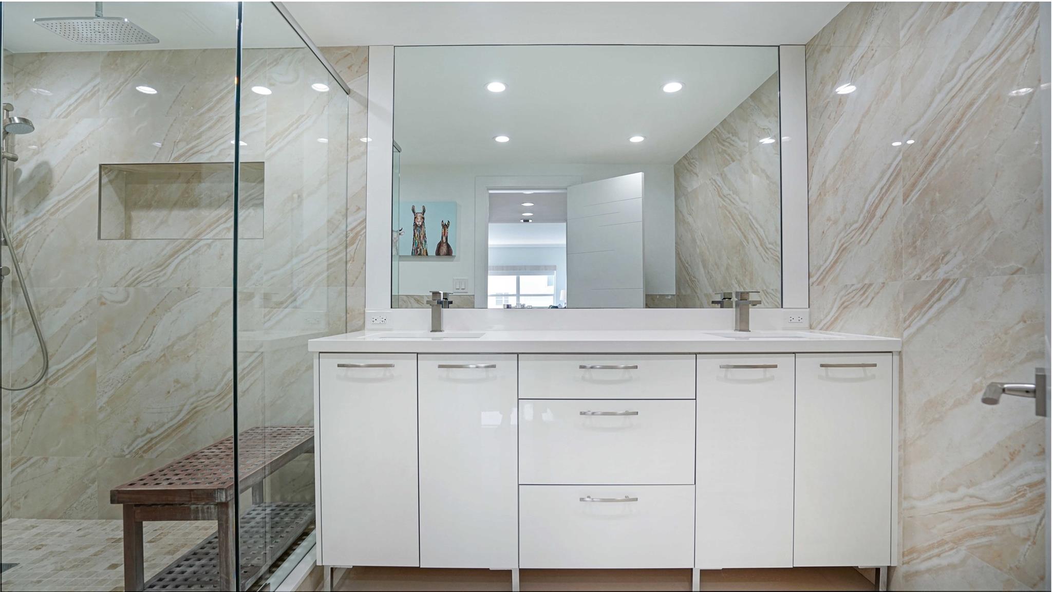 REGENCY SOUTH - Residential