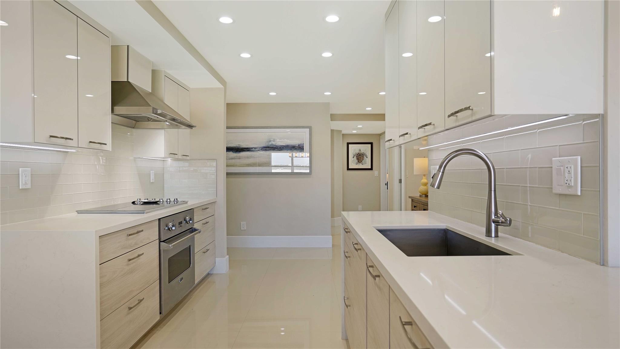 REGENCY SOUTH - Residential