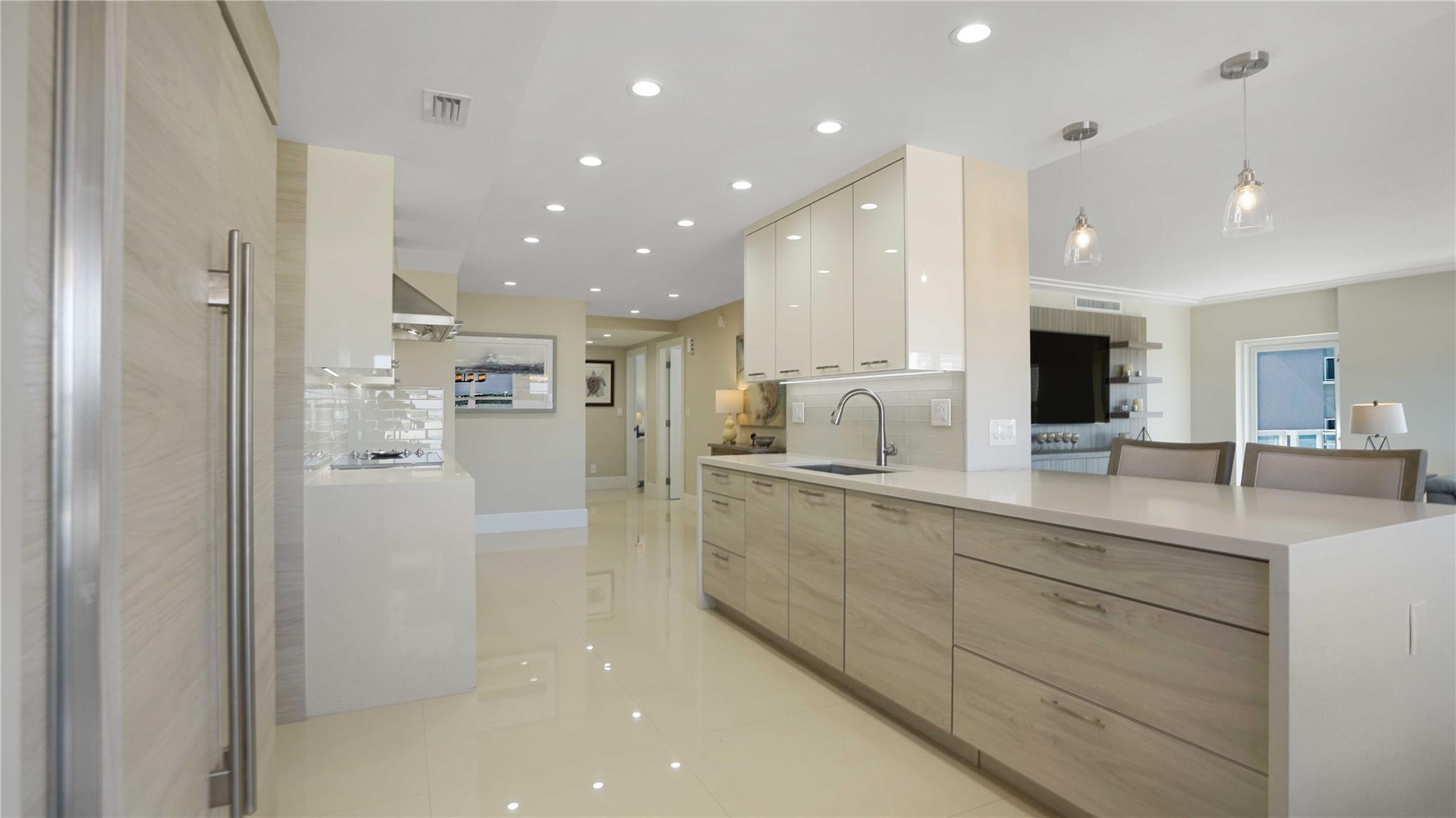 REGENCY SOUTH - Residential