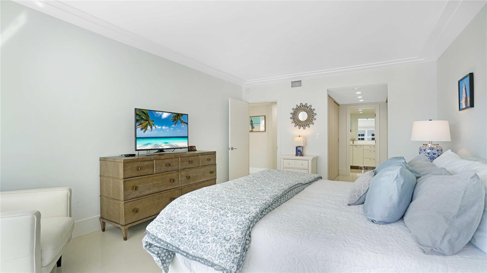 REGENCY SOUTH - Residential