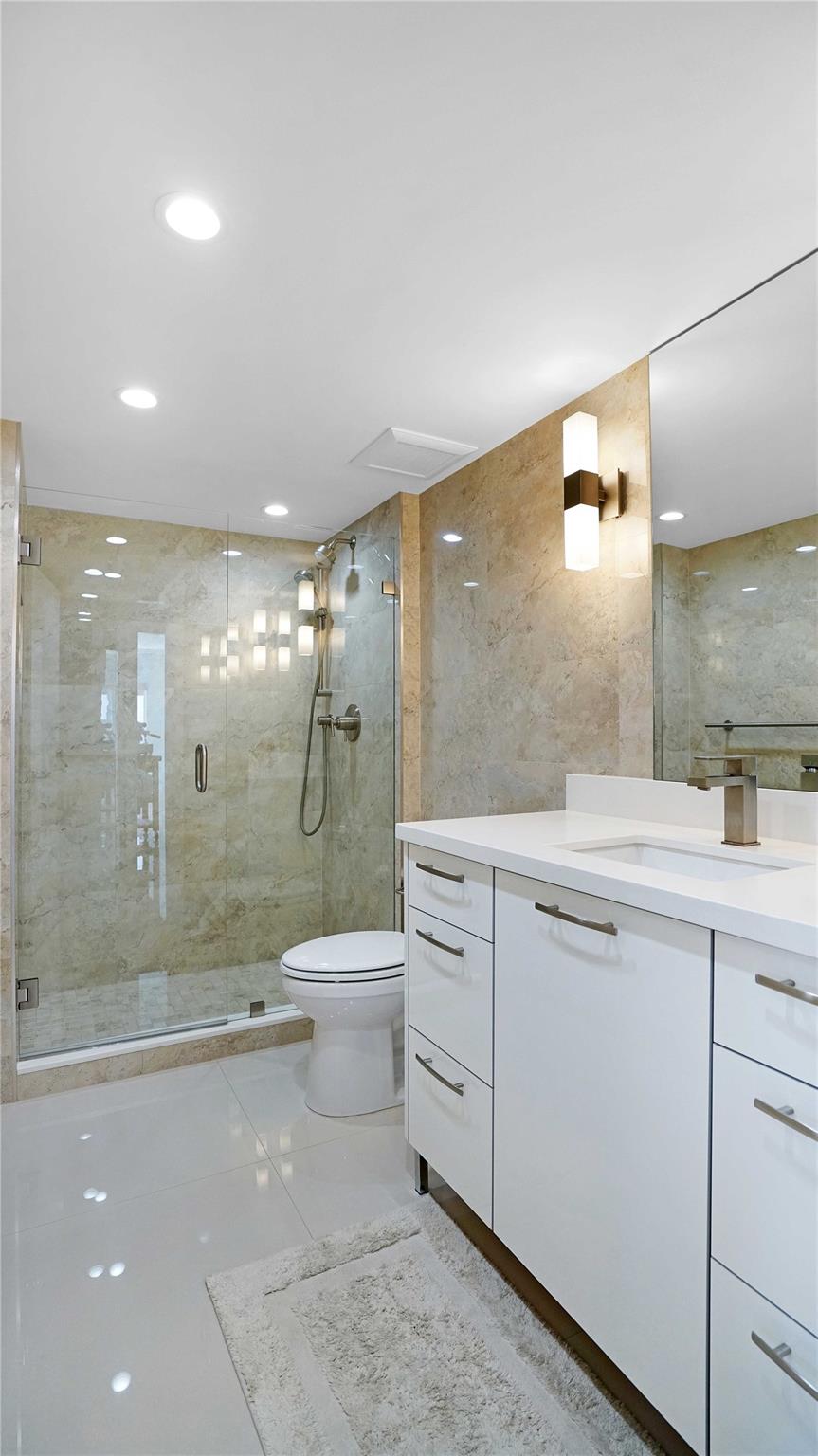 REGENCY SOUTH - Residential