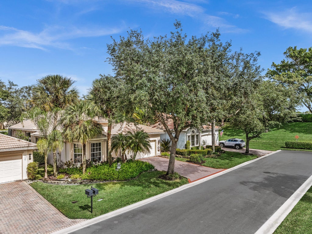Photo of 8127 PLAYA DEL SUR Boulevard, Lake Worth, FL 33467 (MLS # B26093236)