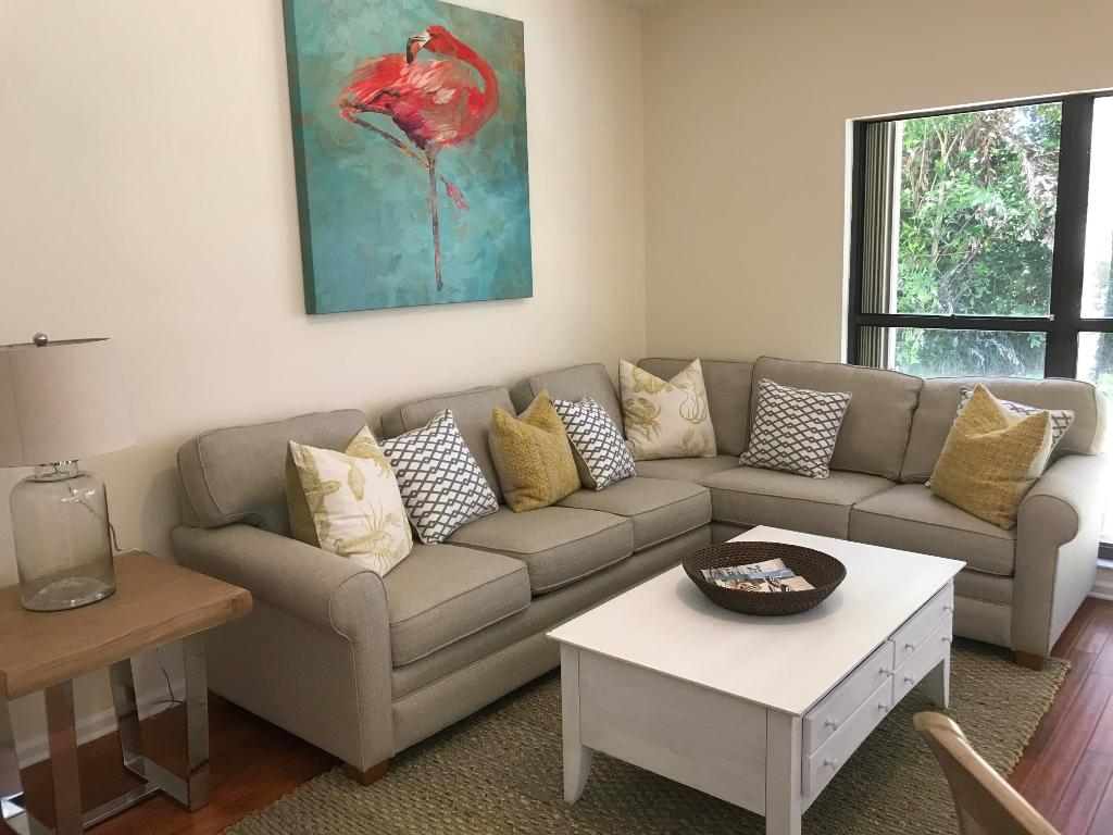 HERITAGE OAKS - Residential