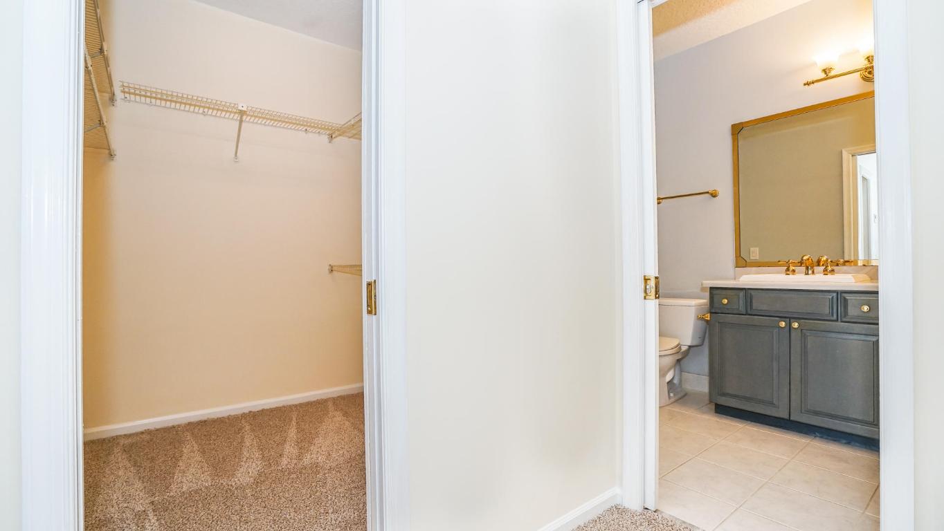 HERITAGE OAKS - Residential