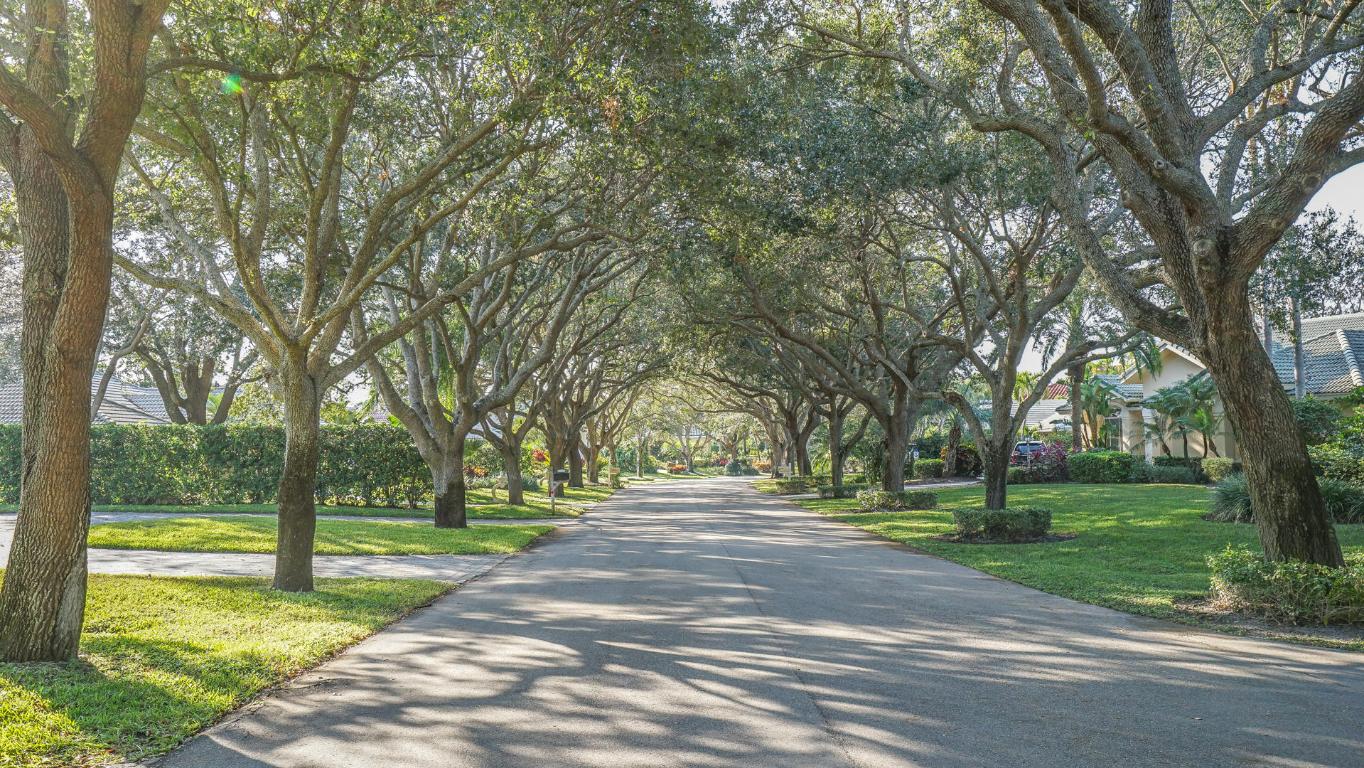 HERITAGE OAKS - Residential