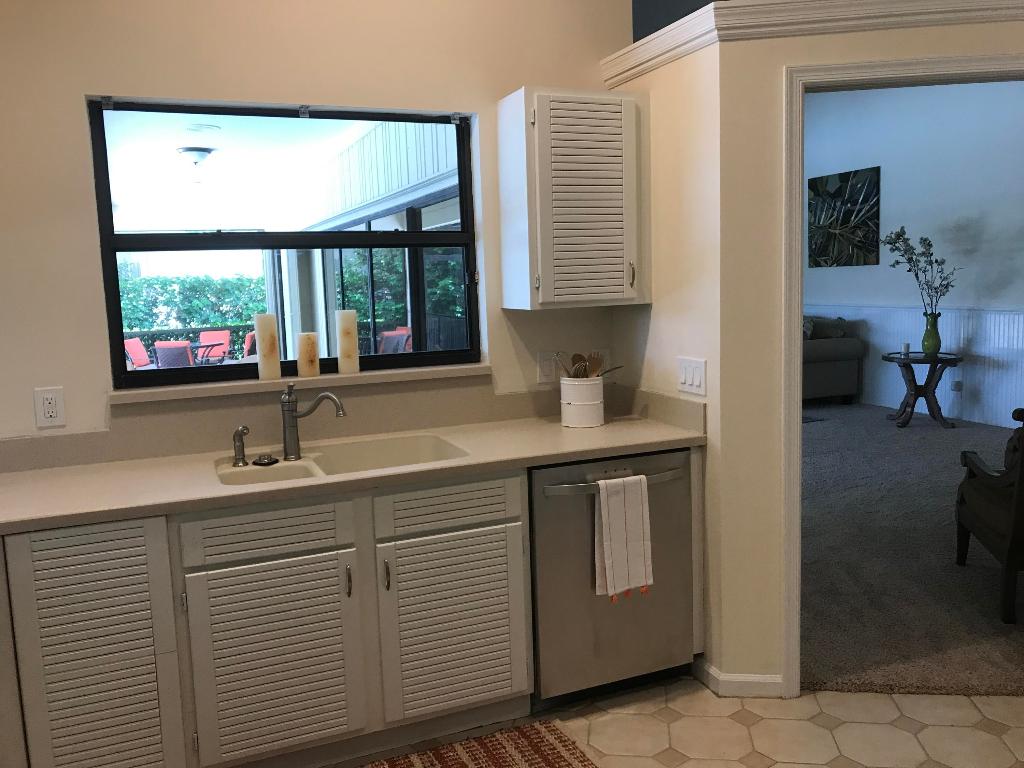 HERITAGE OAKS - Residential