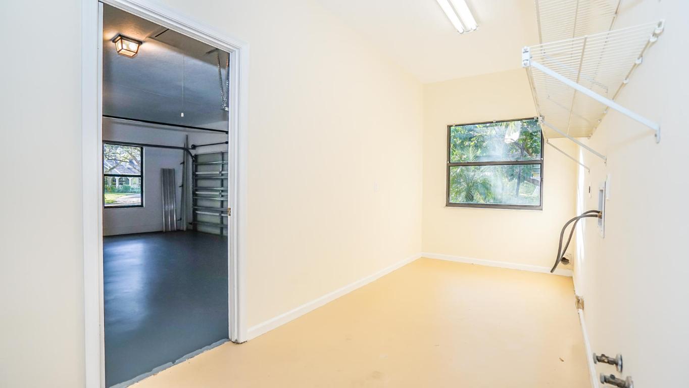 HERITAGE OAKS - Residential