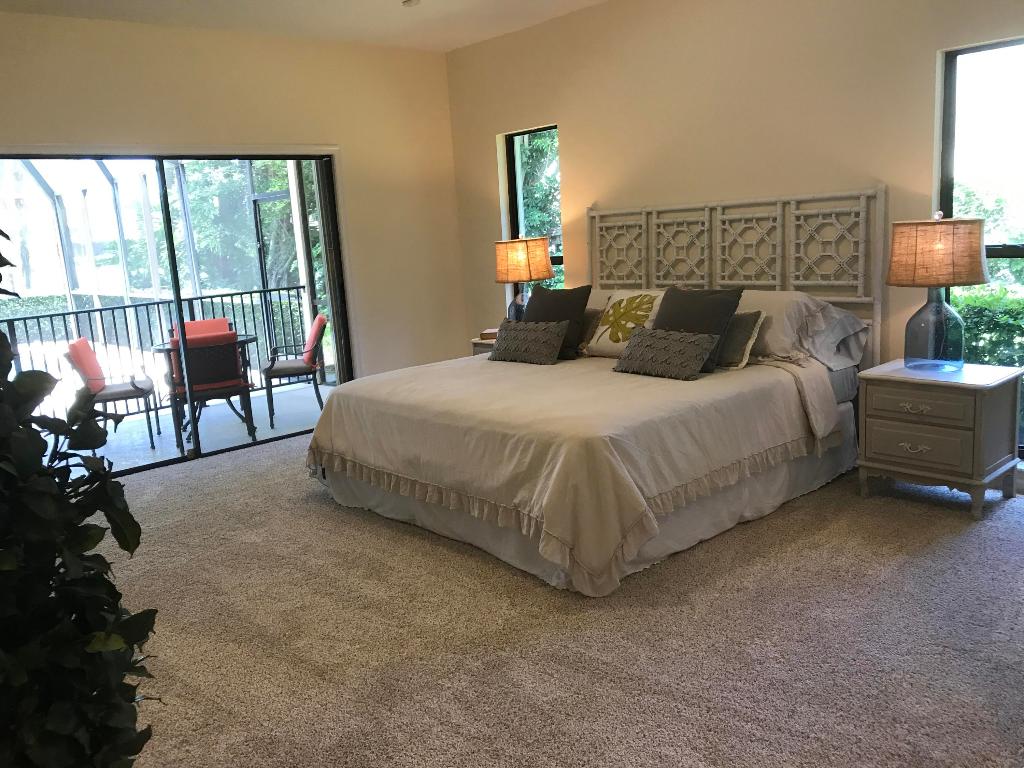 HERITAGE OAKS - Residential