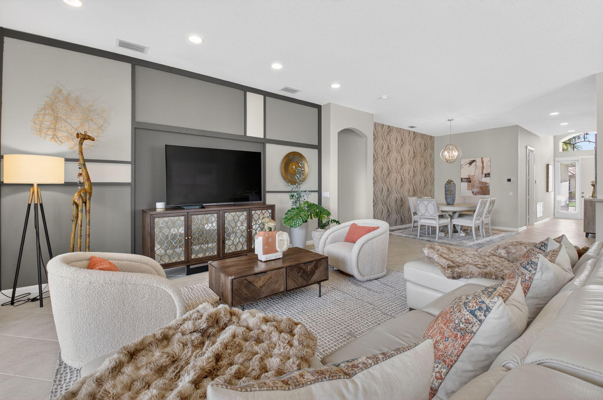 7015 Imperial Beach Circle