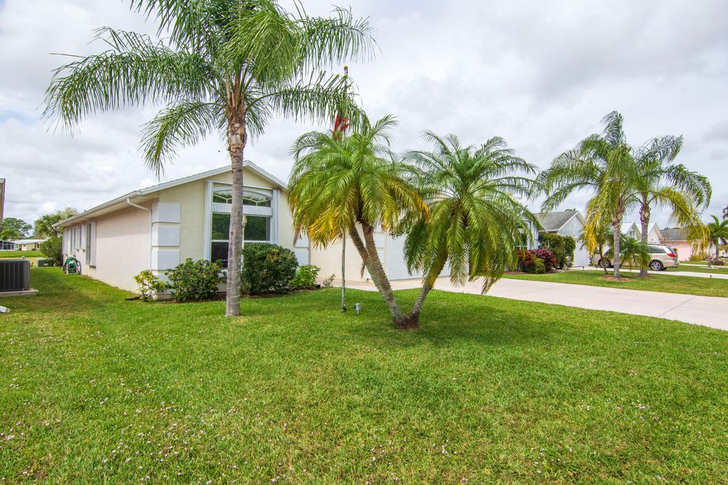Photo of 6545 Gaviota, Fort Pierce, FL 34951 (MLS # R10960735)