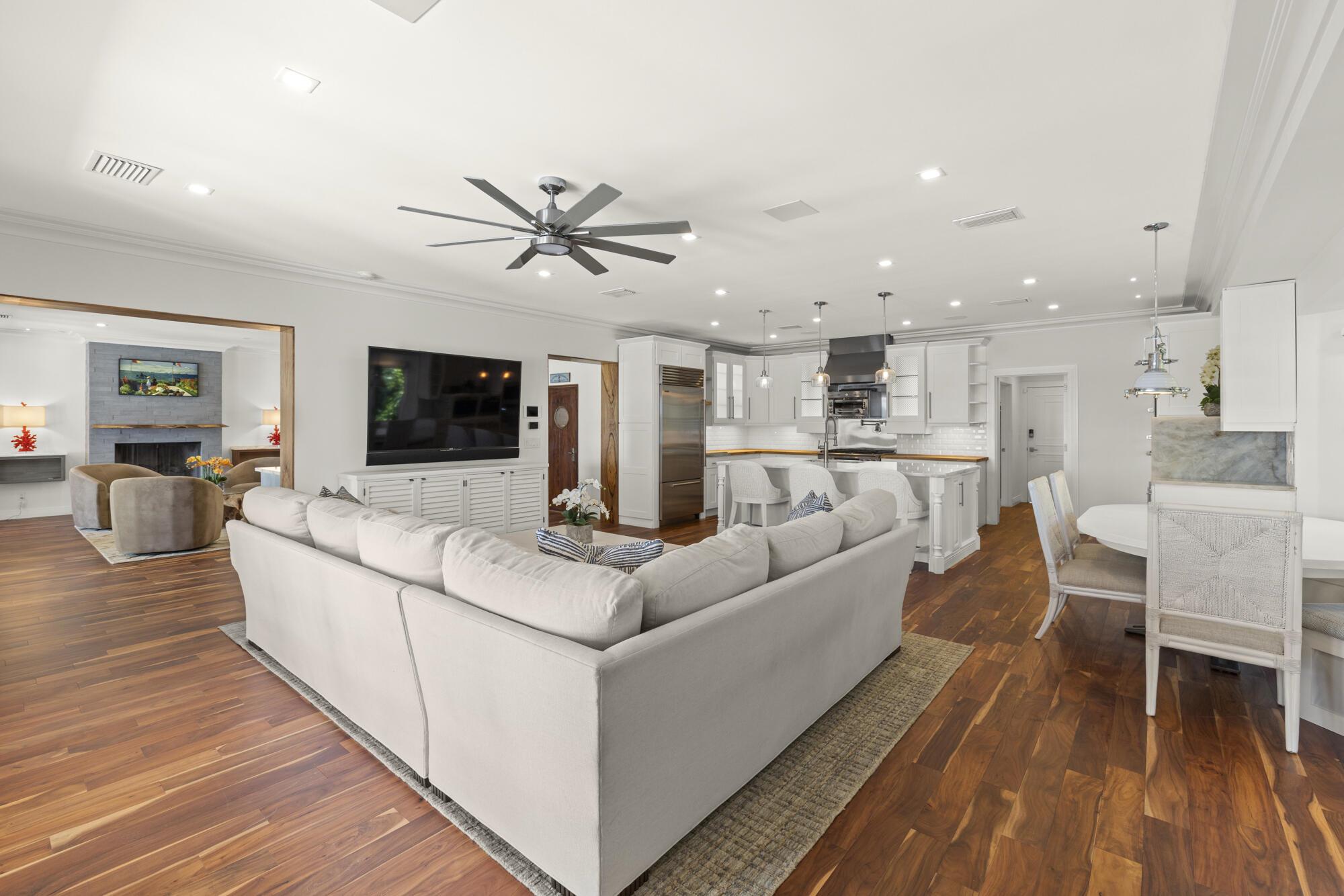 Tequesta Country Club - Residential