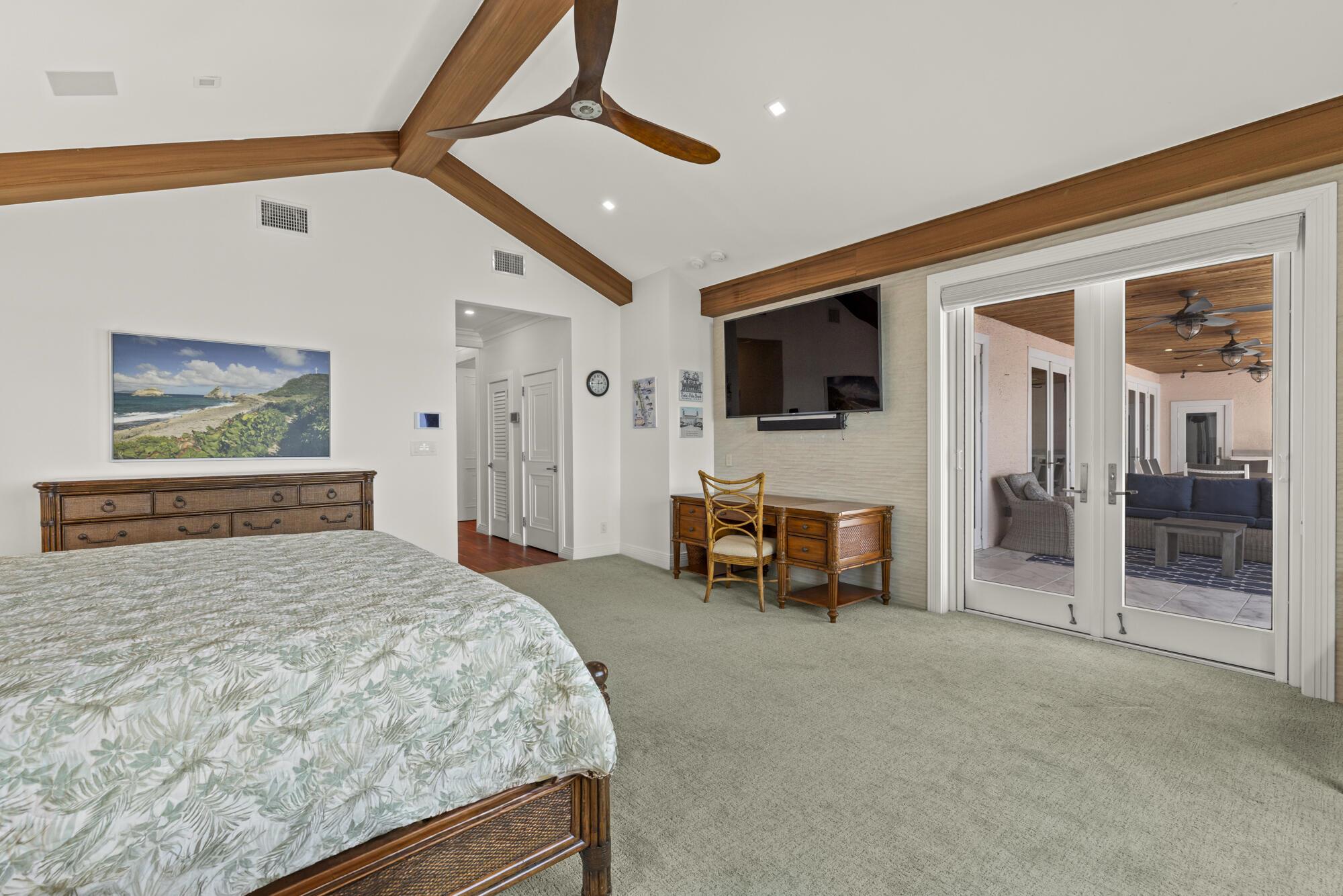 Tequesta Country Club - Residential